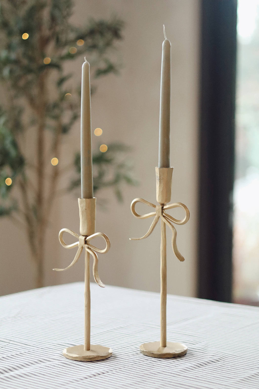 Bow Forged Candlestick (Large Gold)