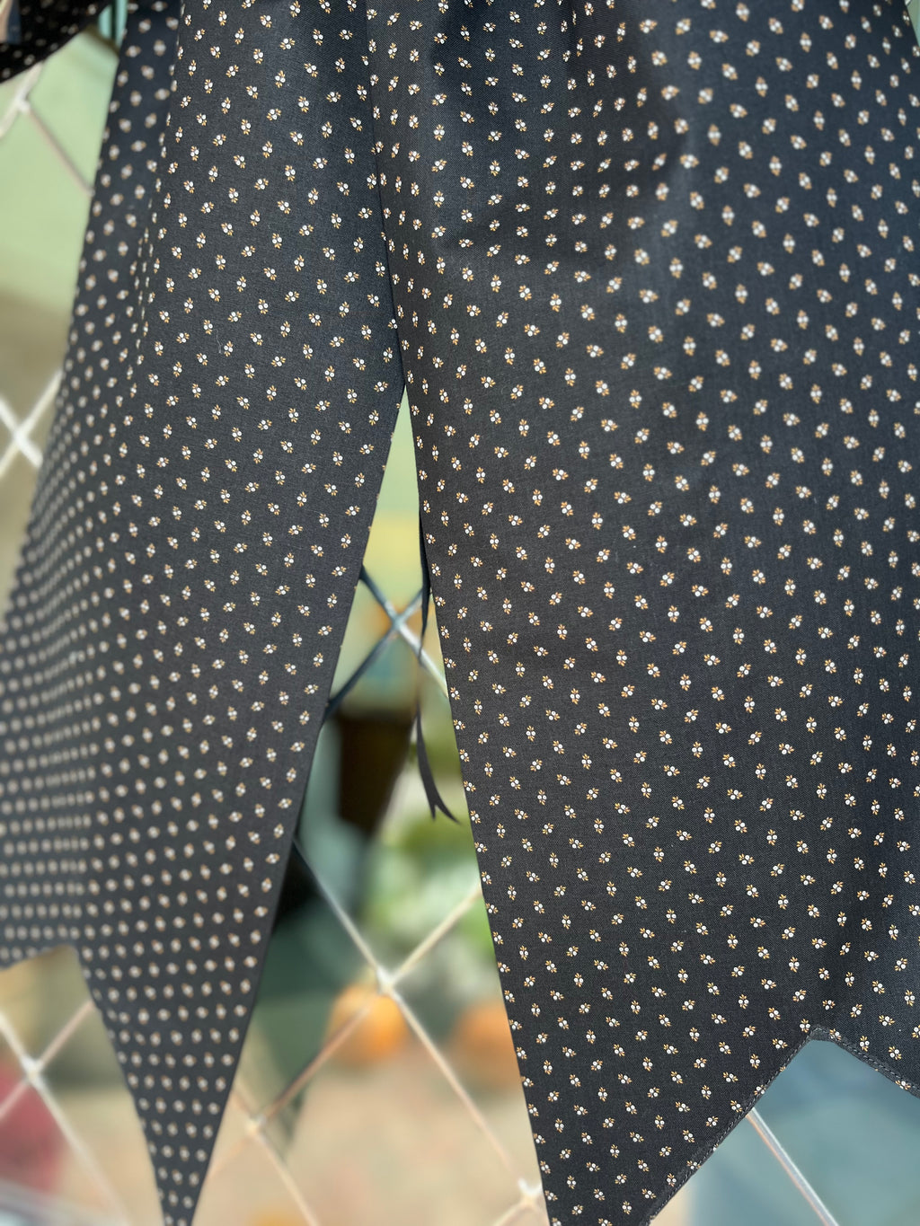 Black & Floral Detail Bow