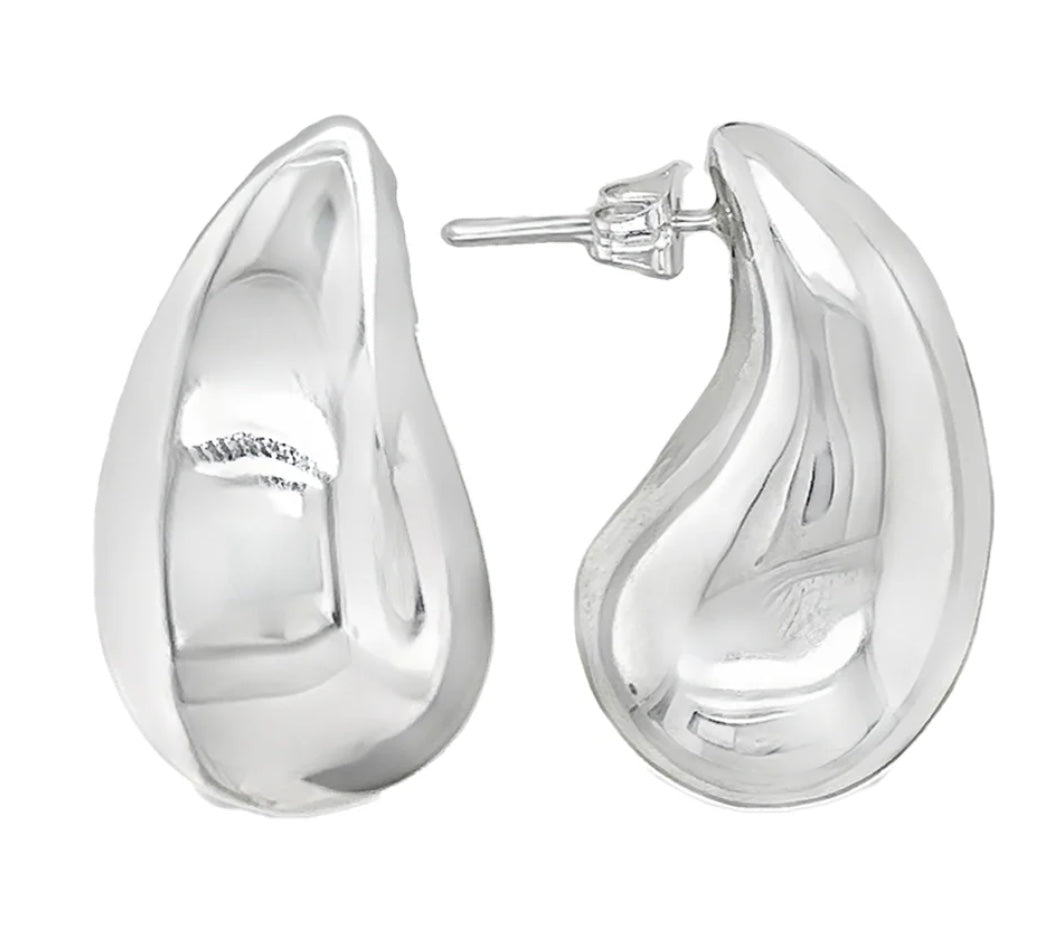 Droplet Earrings in Sterling Silver