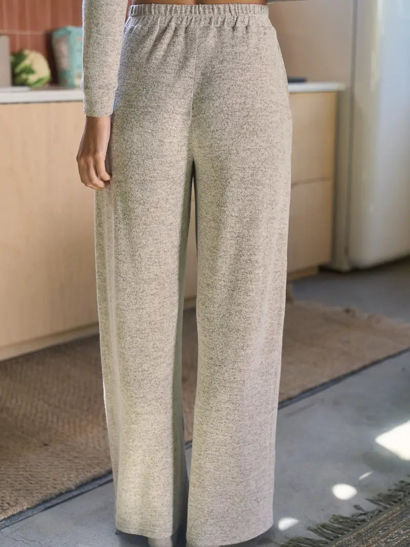 Brushed Knit Relaxed Lounge Pants in Heather Grey