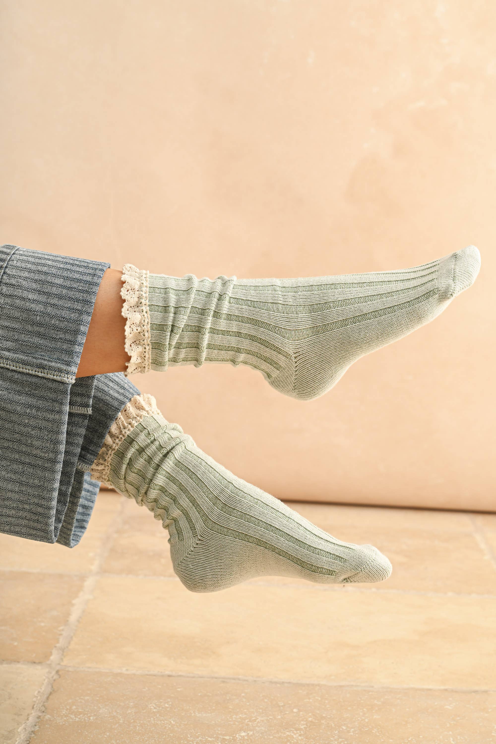 Dye & Wash Crochet Trim Socks