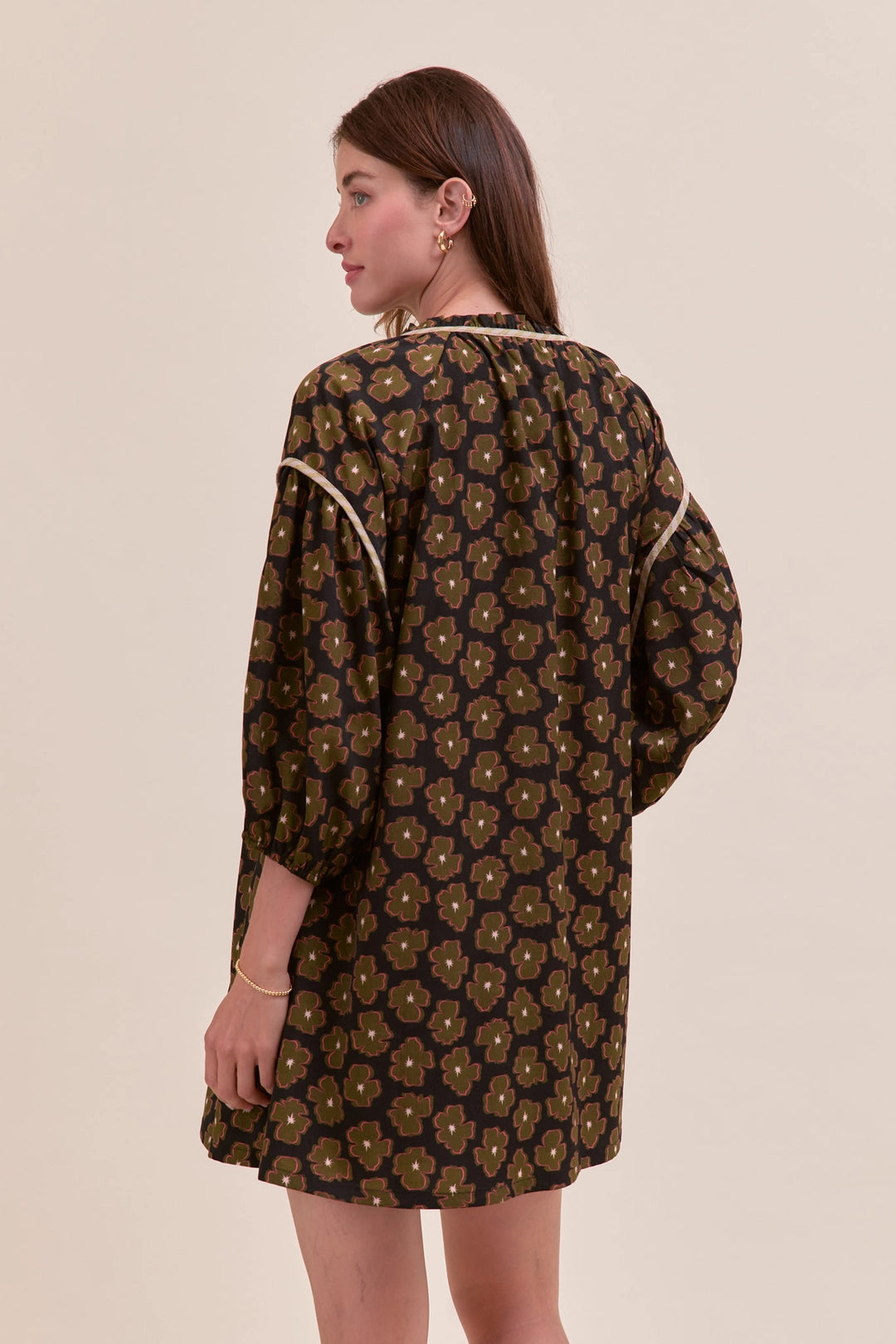 Contrast Binding Floral Mini Shift Dress