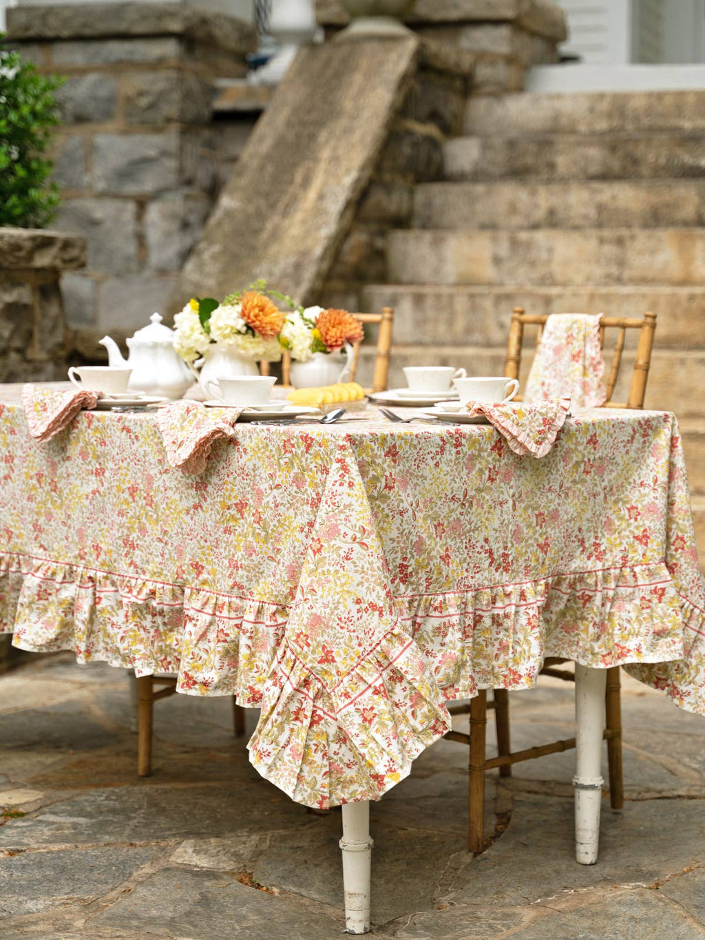Penelope Ruffle Tablecloth