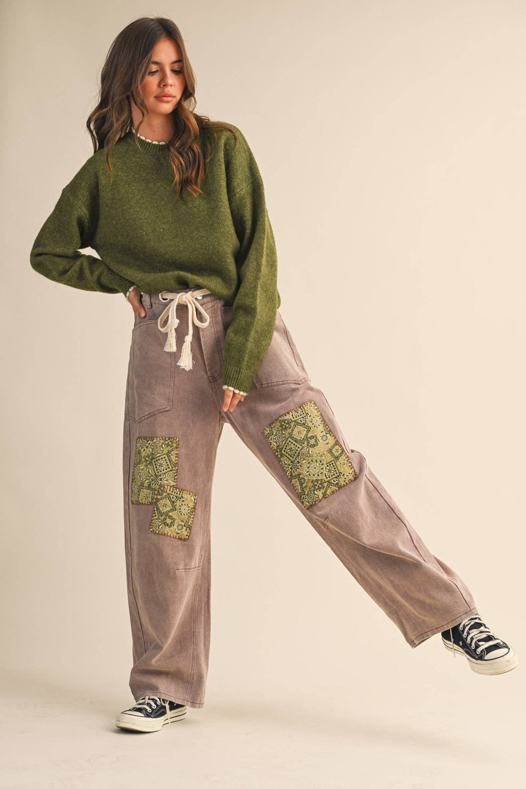 Contrast Knit Scalloped Edge Sweater