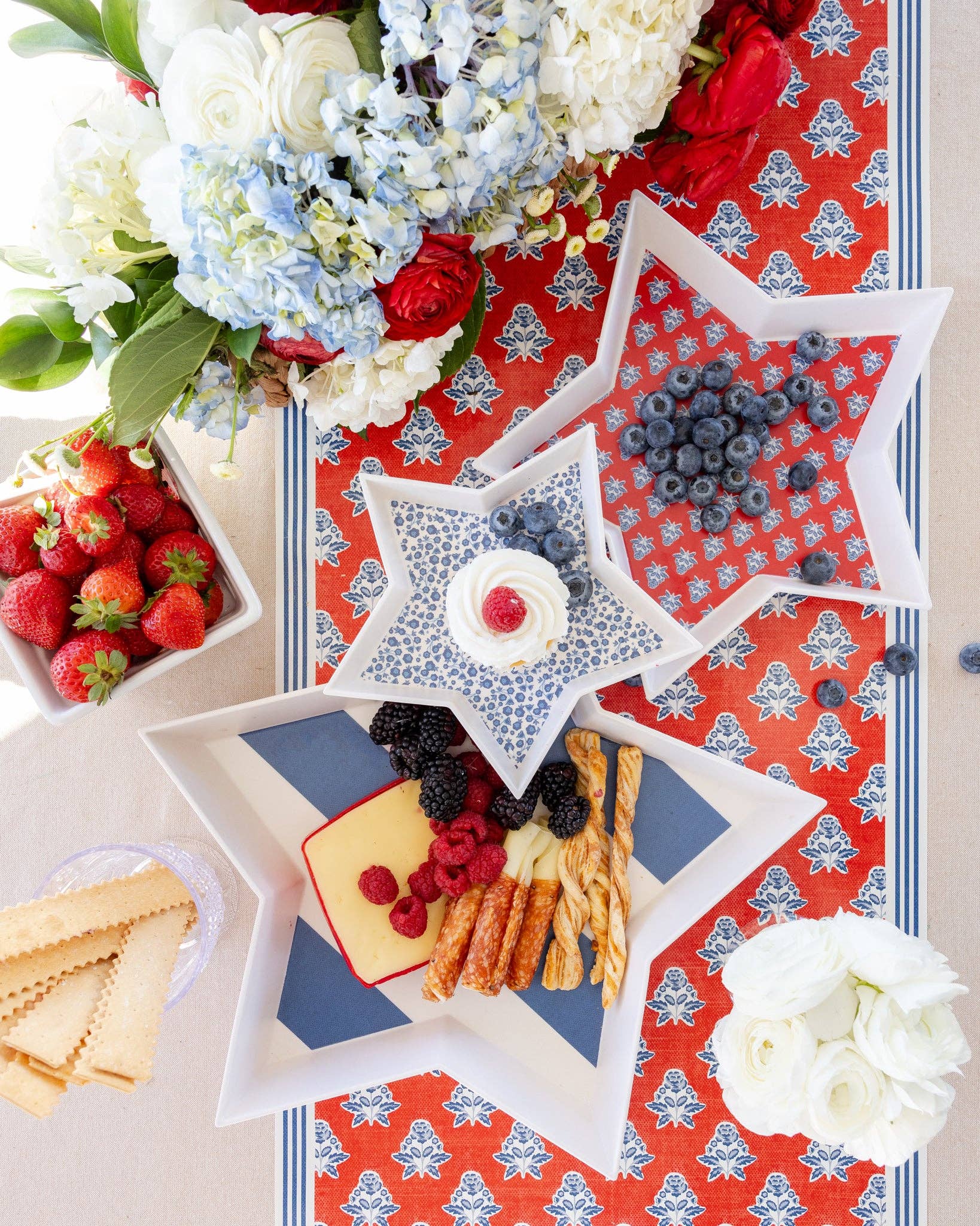 Stacking Stars Bamboo Tray