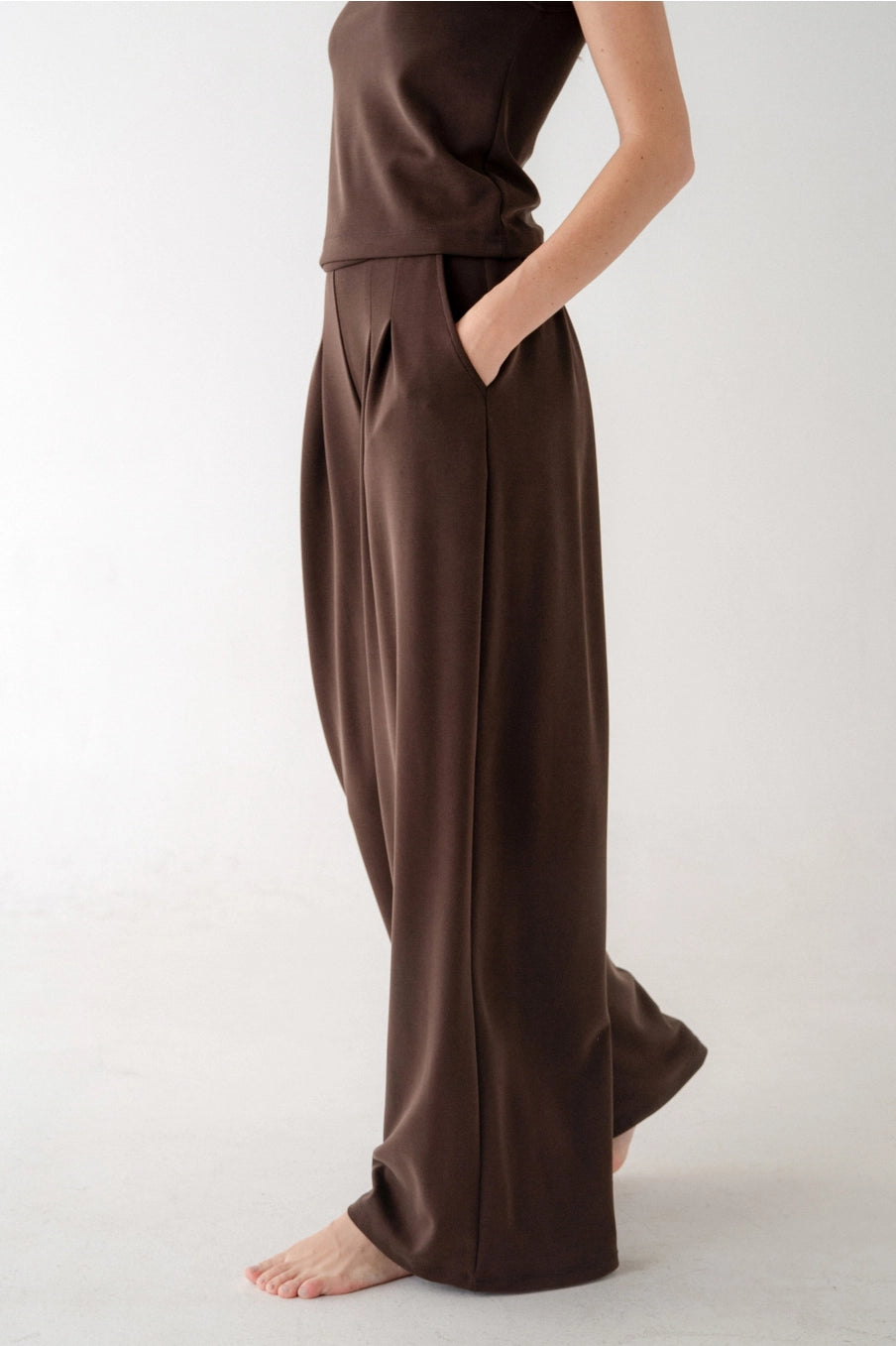Pleated Wide Leg Sweatpants