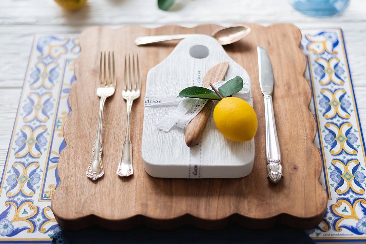 Square Scalloped Cutting Board