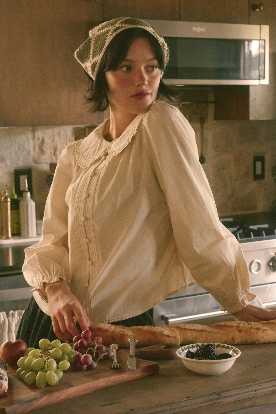 Contrast Stitch Ruffle Collar Blouse