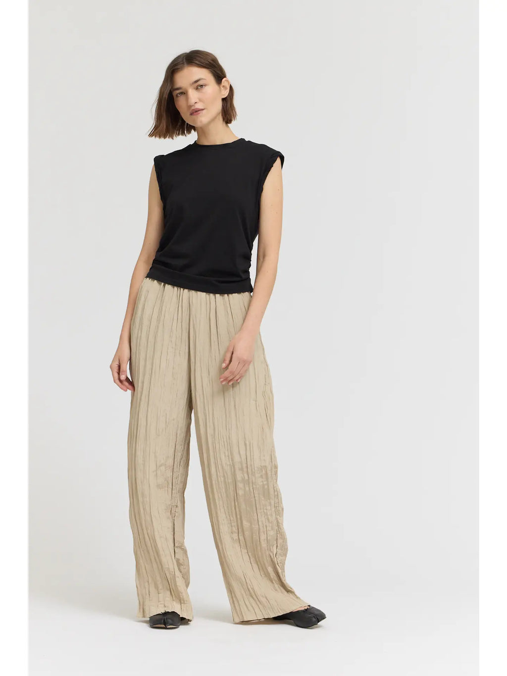 Twist Detail Sleeveless Top