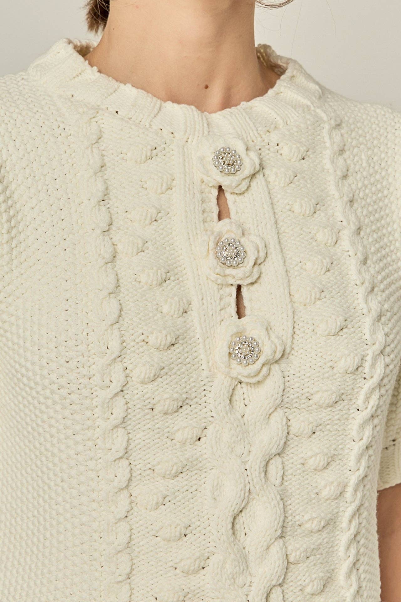 Flower Detail Puff Sleeve Knit Top