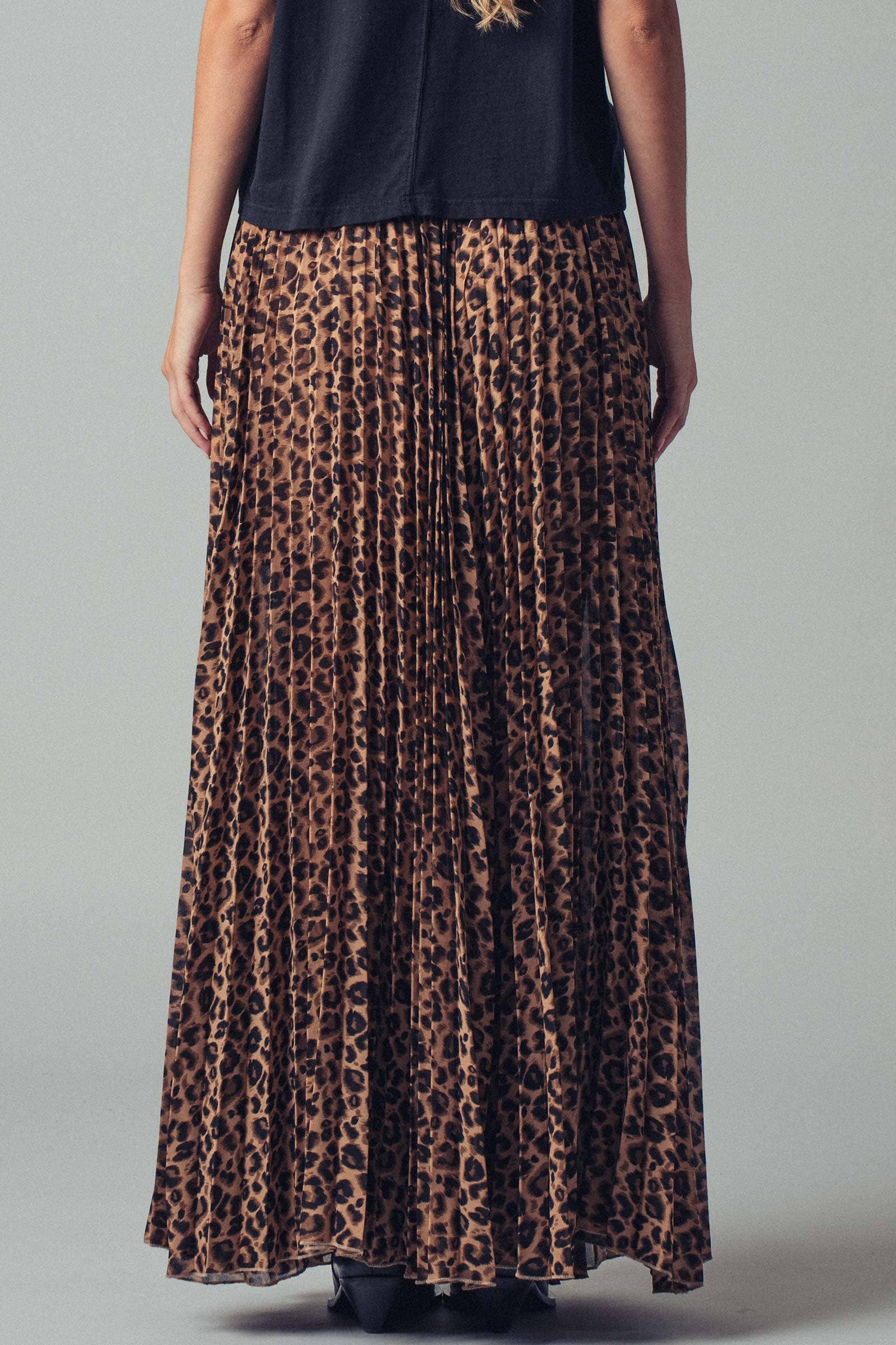 Leopard Print Pleated Midi Skirt