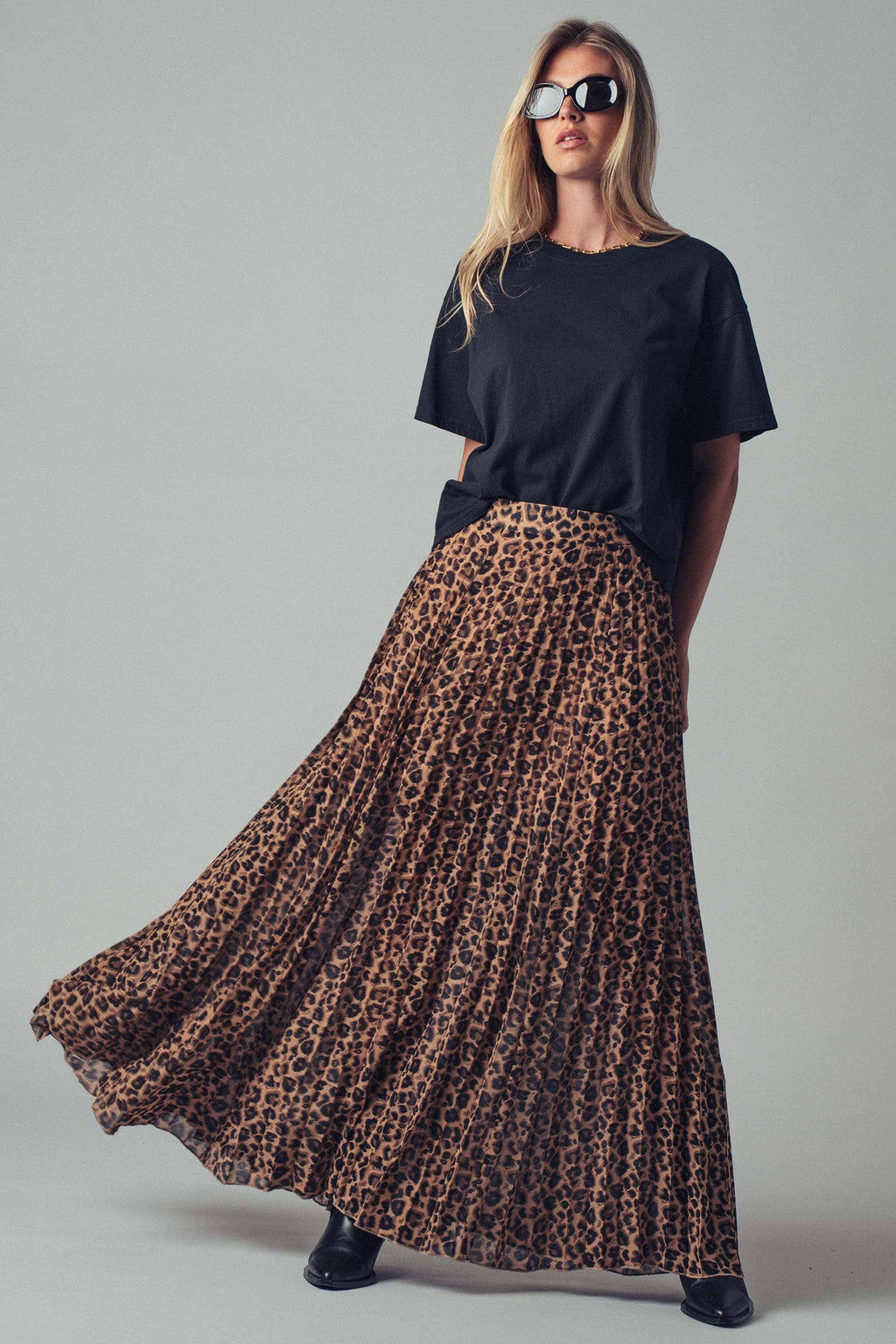 Leopard Print Pleated Midi Skirt