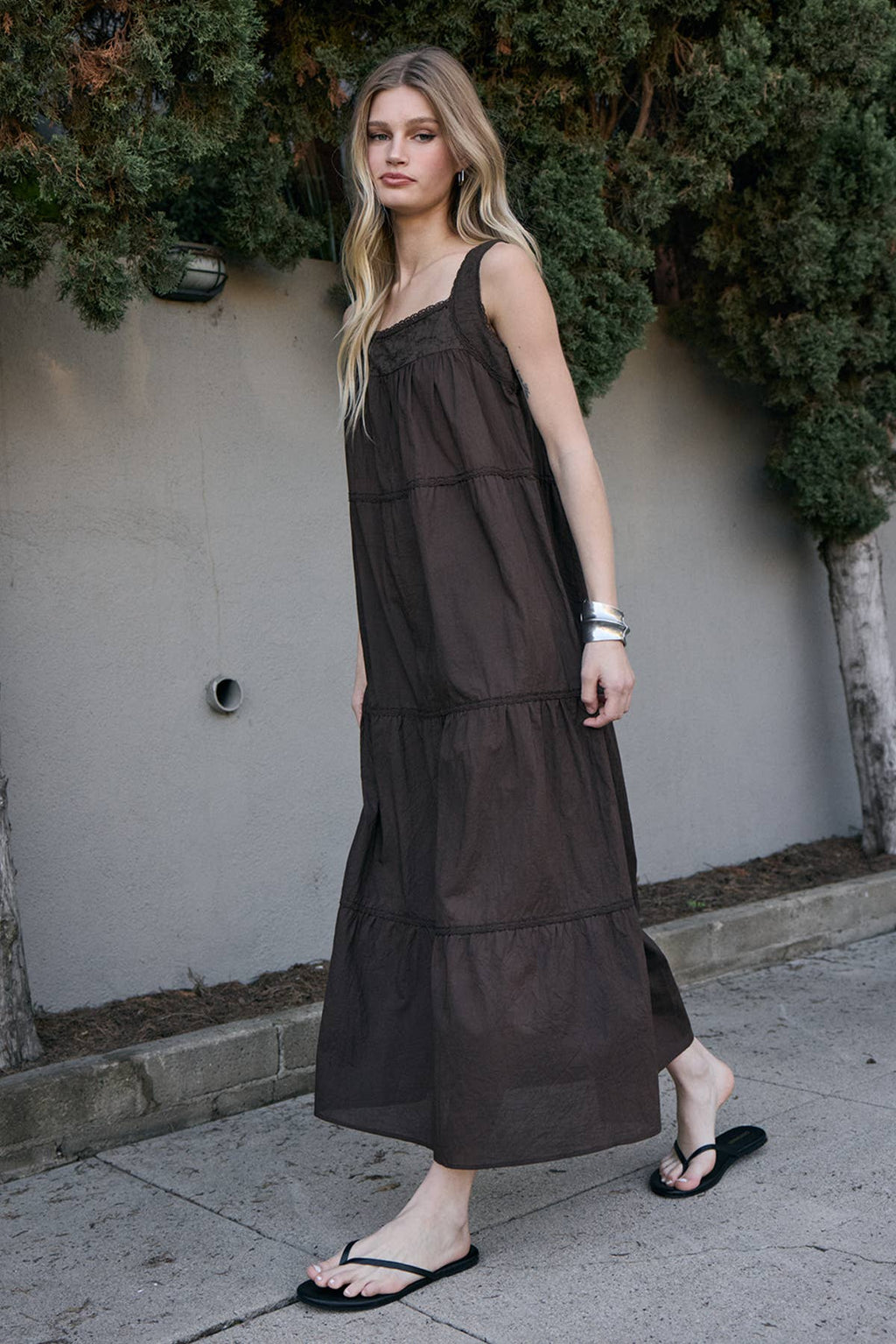 Lace Trim Tiered Maxi Dress in Chocolate