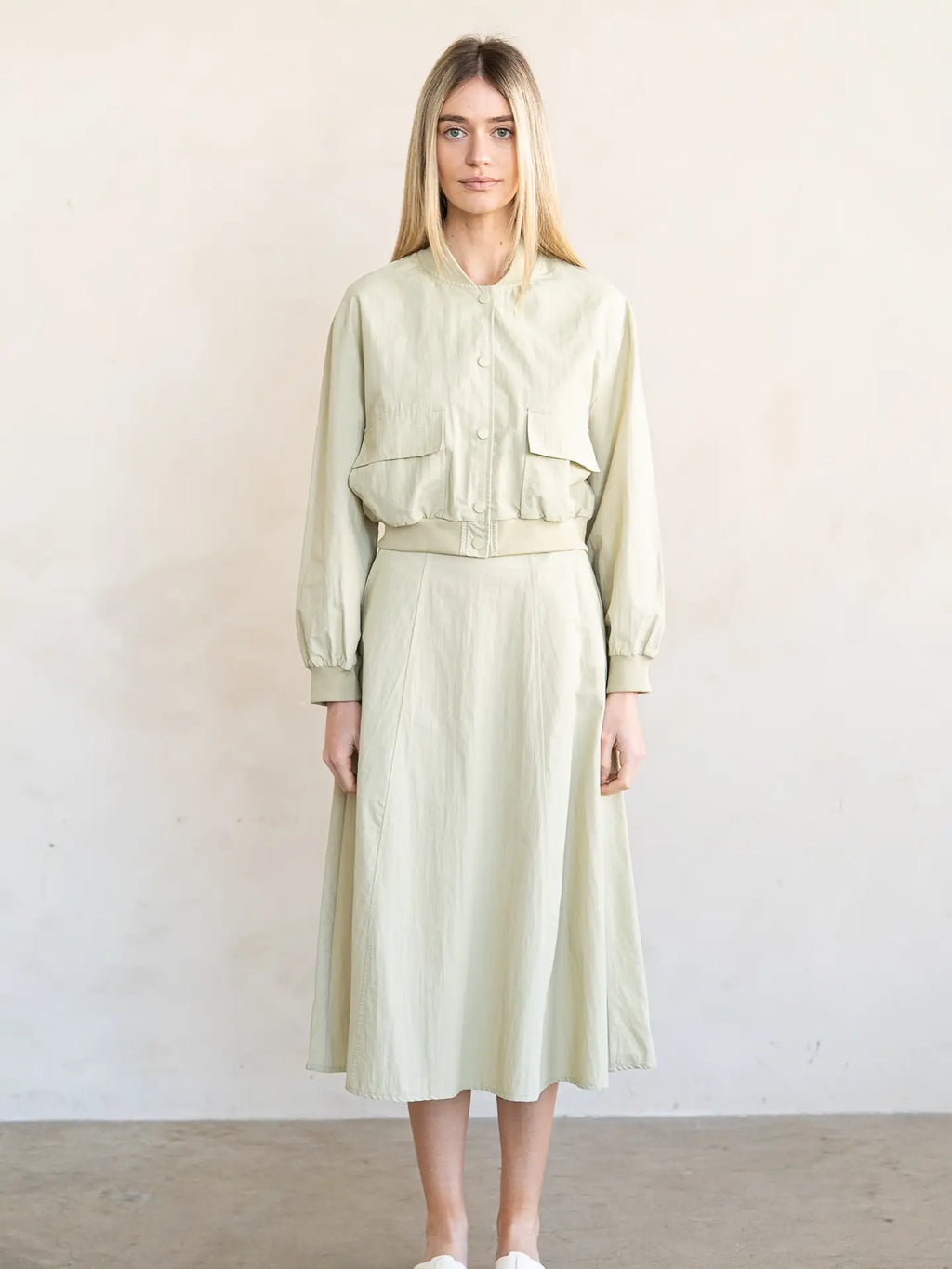 Side Pocket Flare Woven Long Skirt