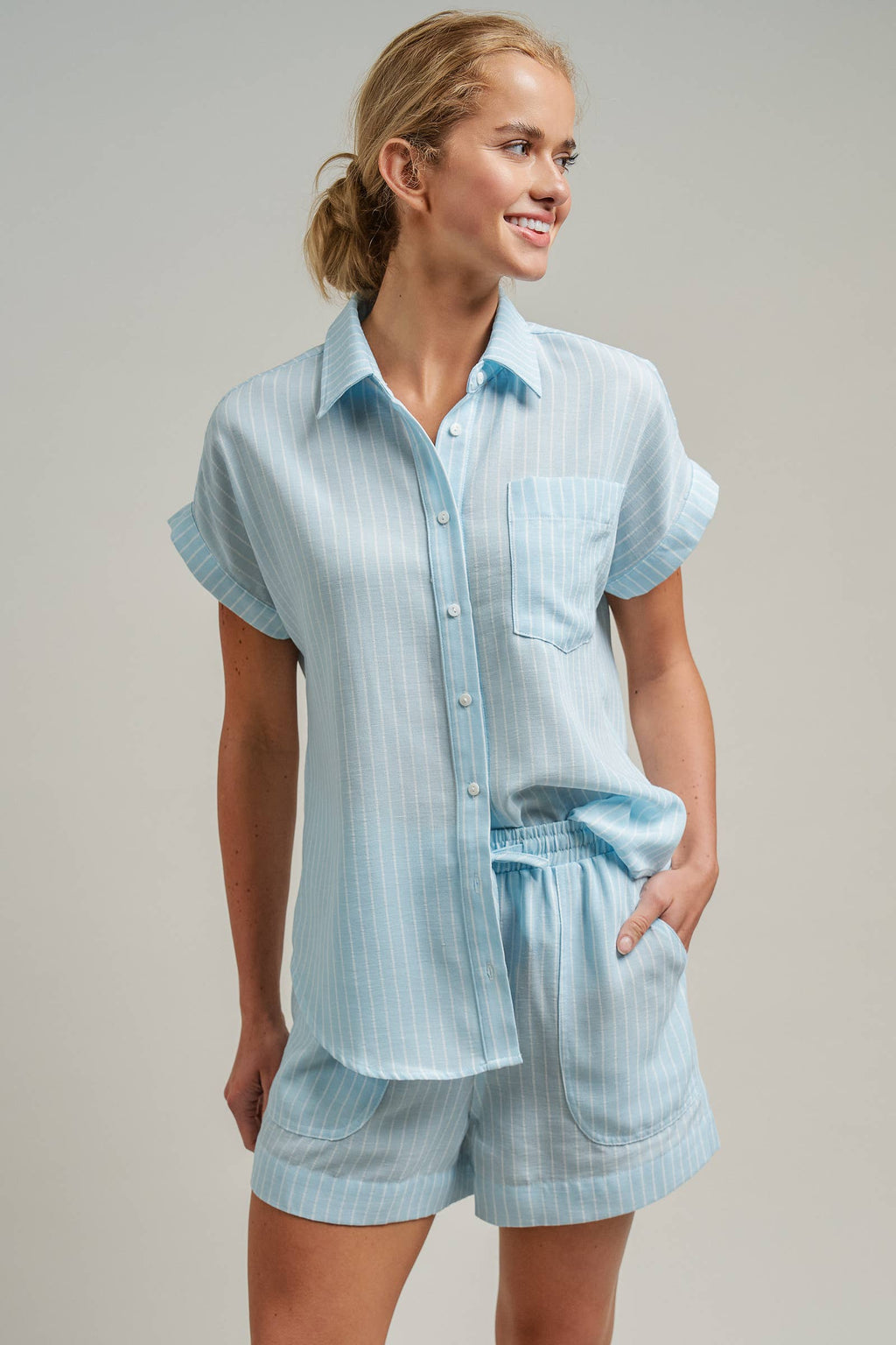 Linen Short Sleeve Button-Down Shirt