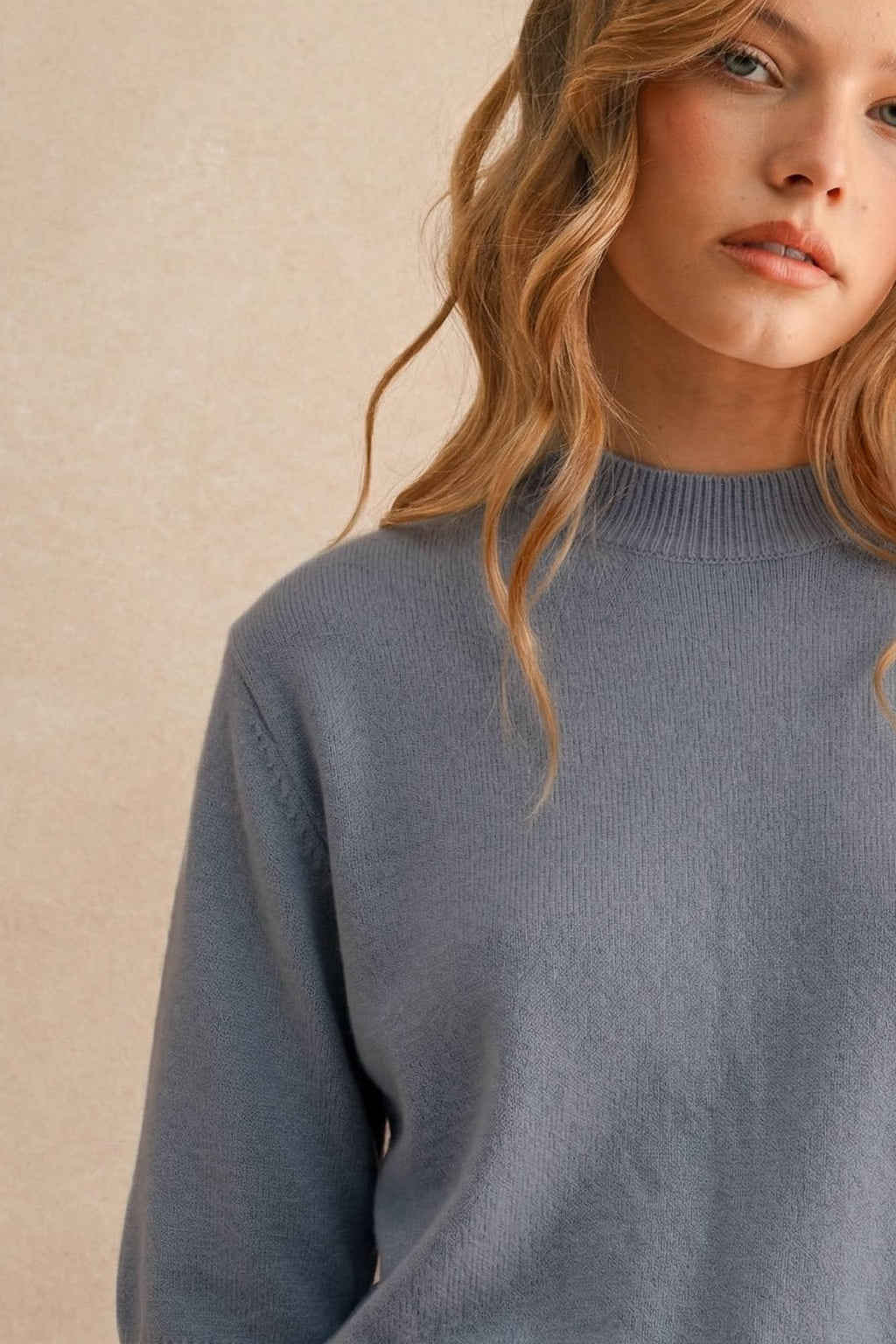 SHORT SLEEVE SWEATER TOP