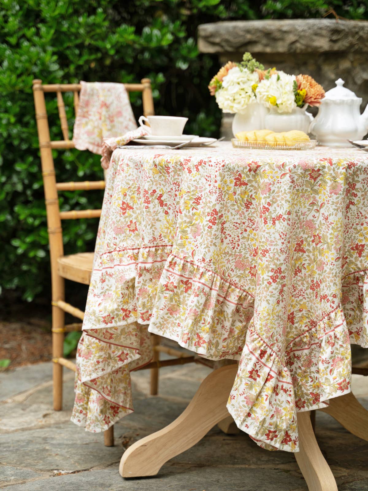 Penelope Ruffle Tablecloth