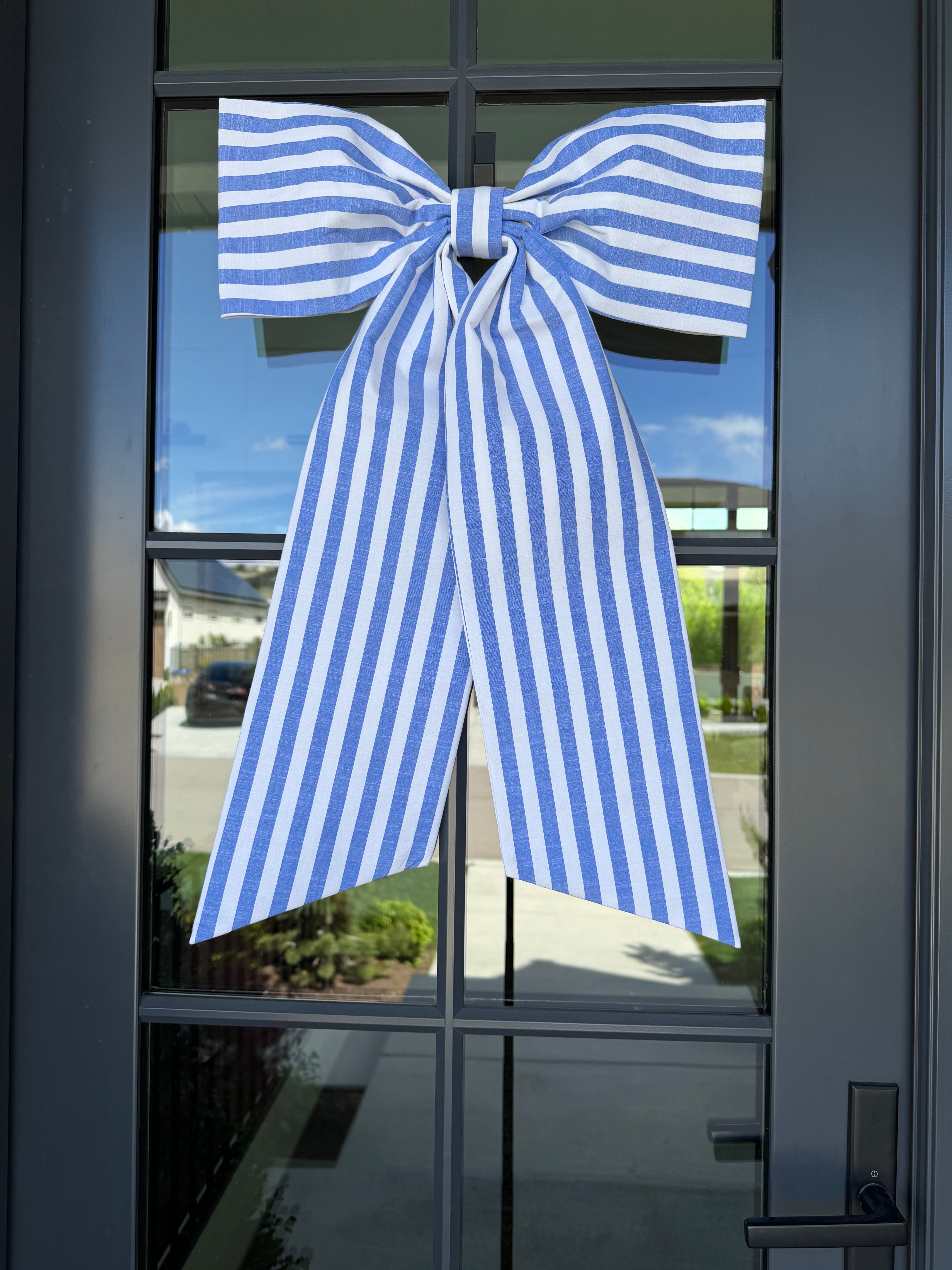 Large Door Bow