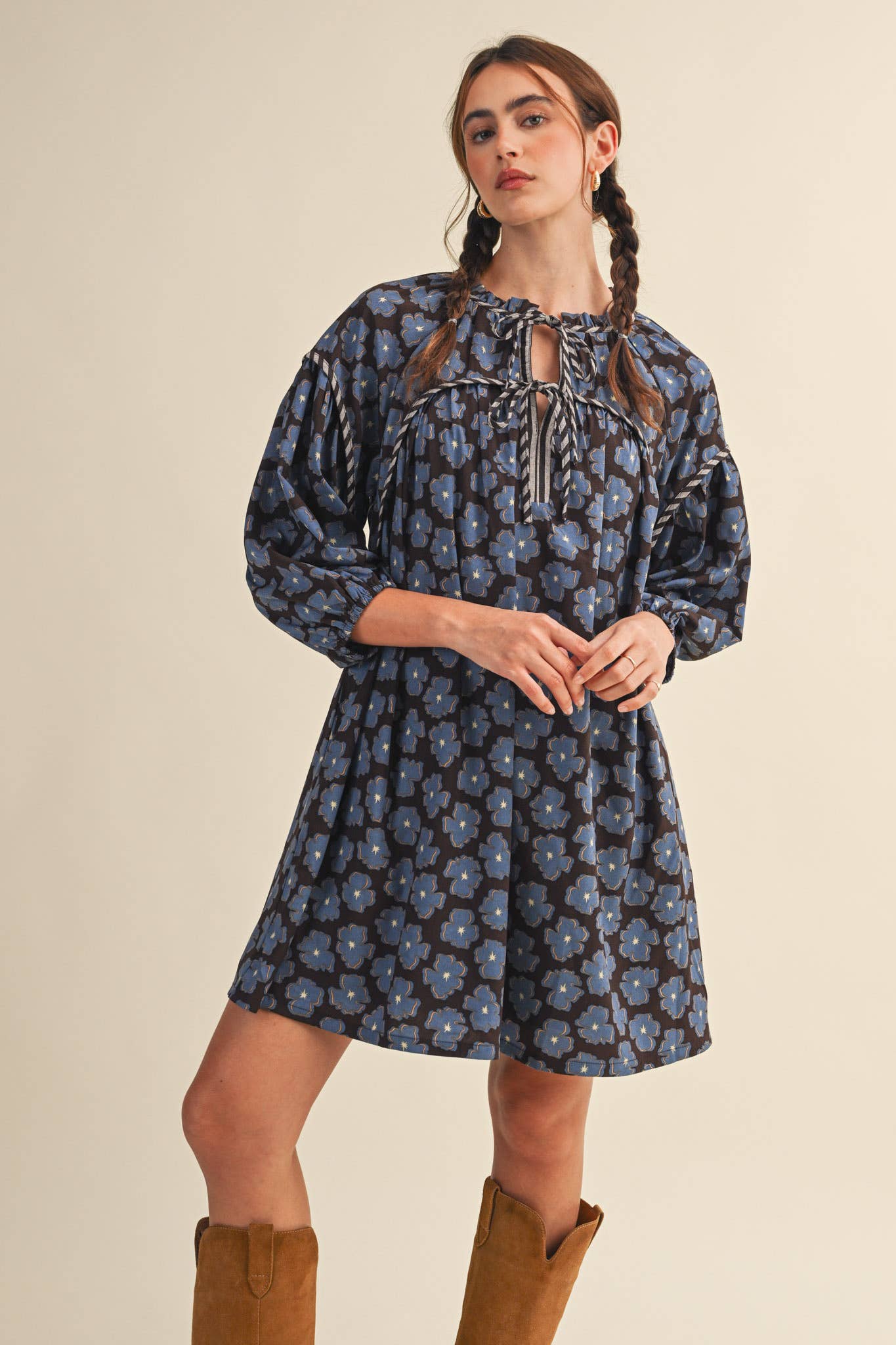 Contrast Binding Floral Mini Shift Dress