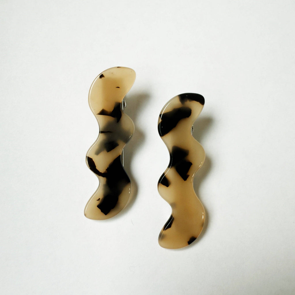 Light Tortoise Squiggle Clip