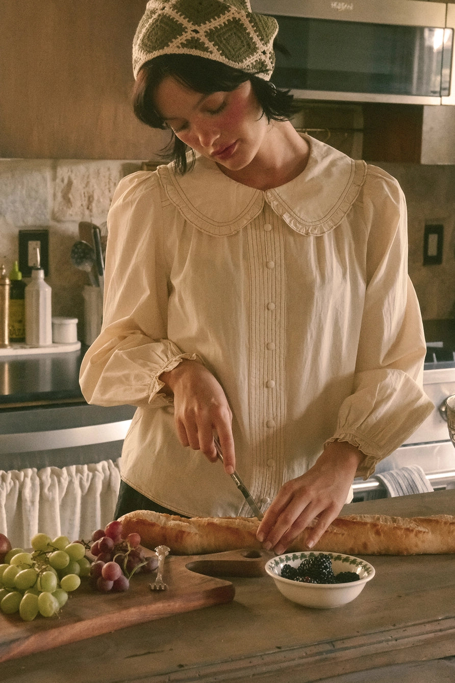 Contrast Stitch Ruffle Collar Blouse