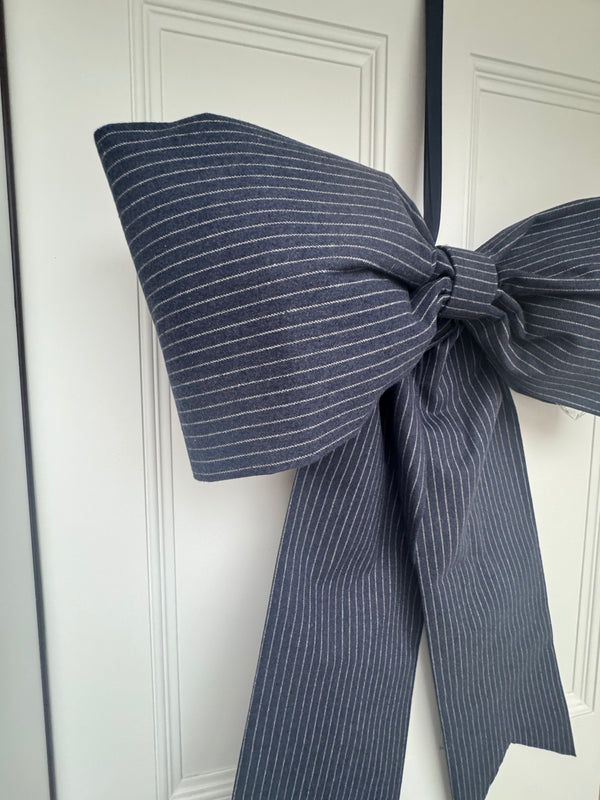 Navy Door Bow