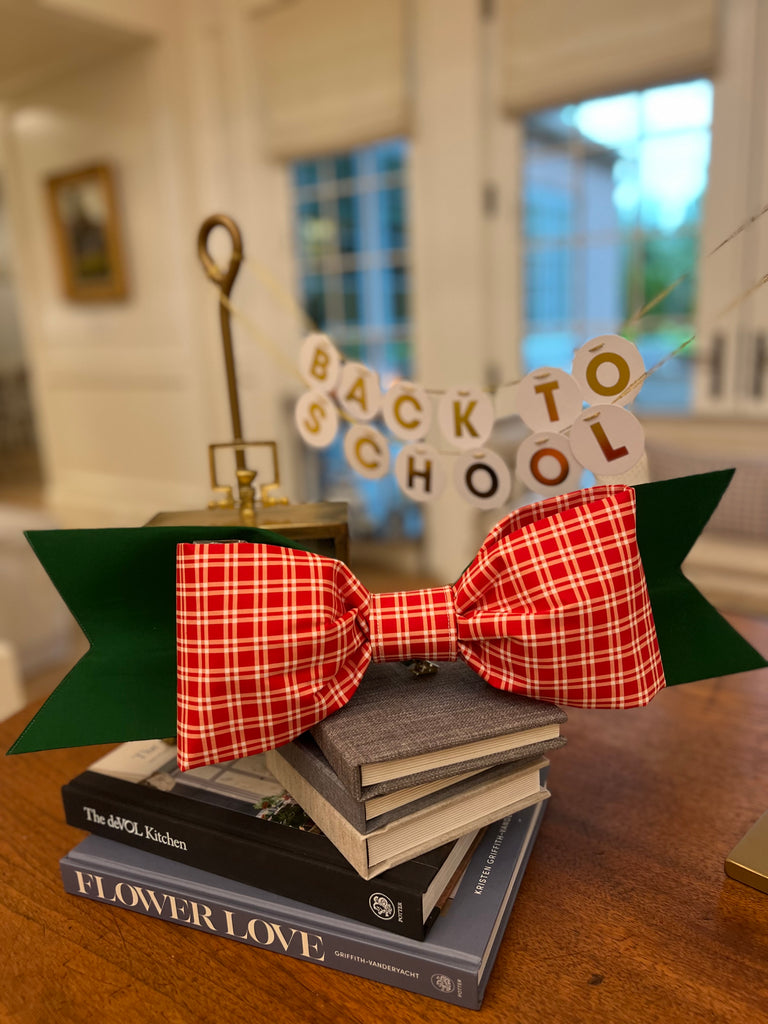 Red Windowpane with Green Tiny Tails