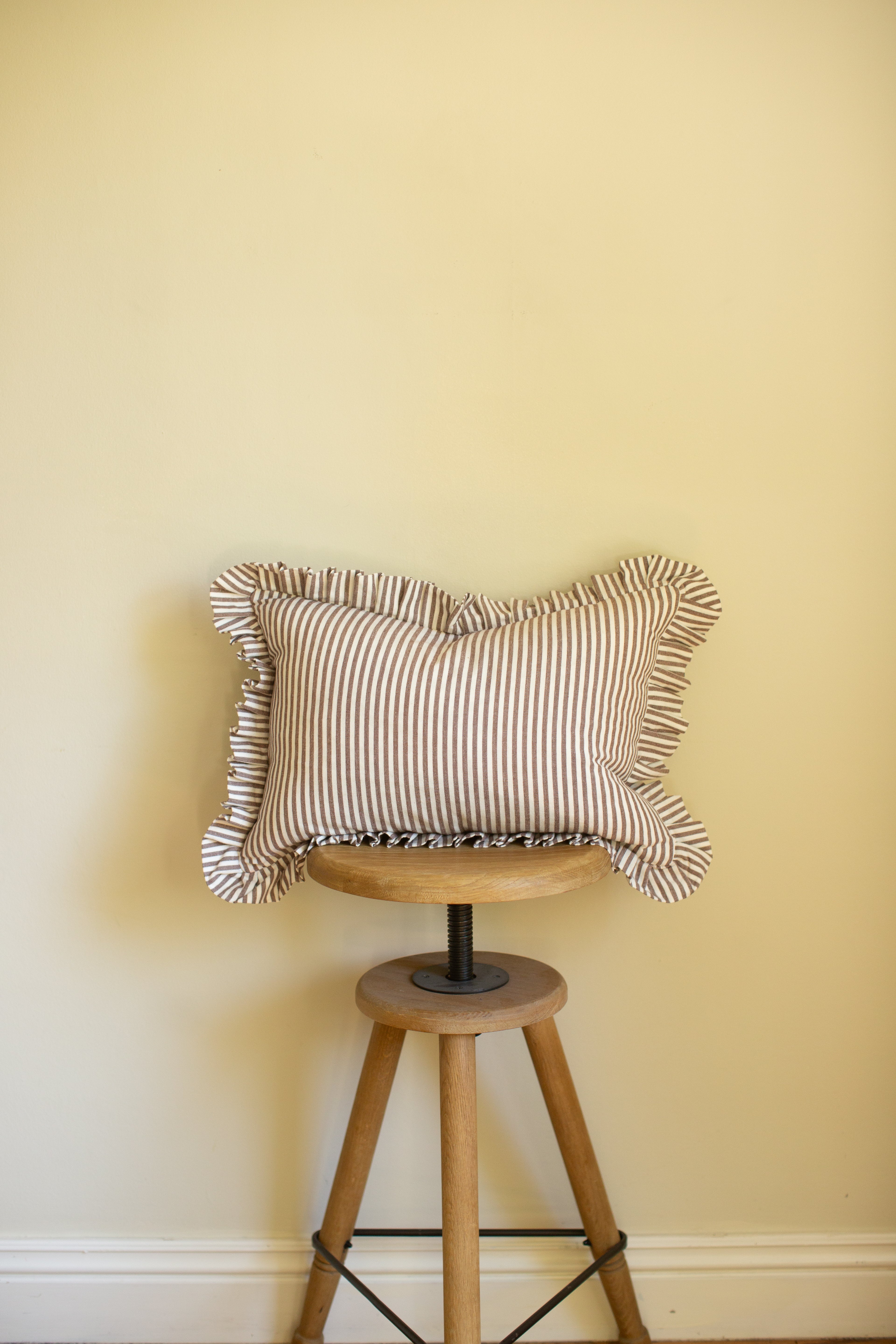 Ruffle Lumbar Pillow