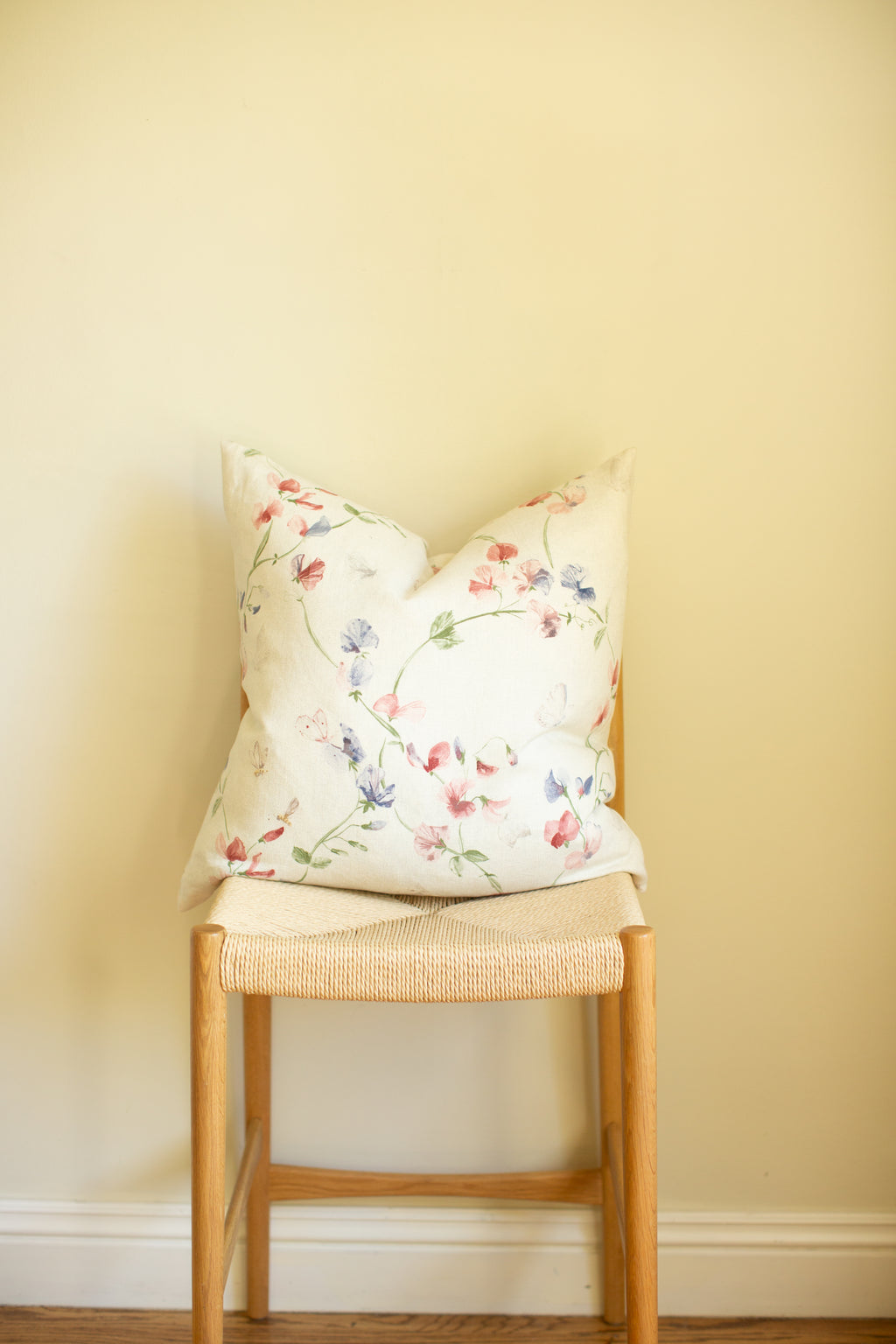 Cole & Son Sweet Pea Pillow