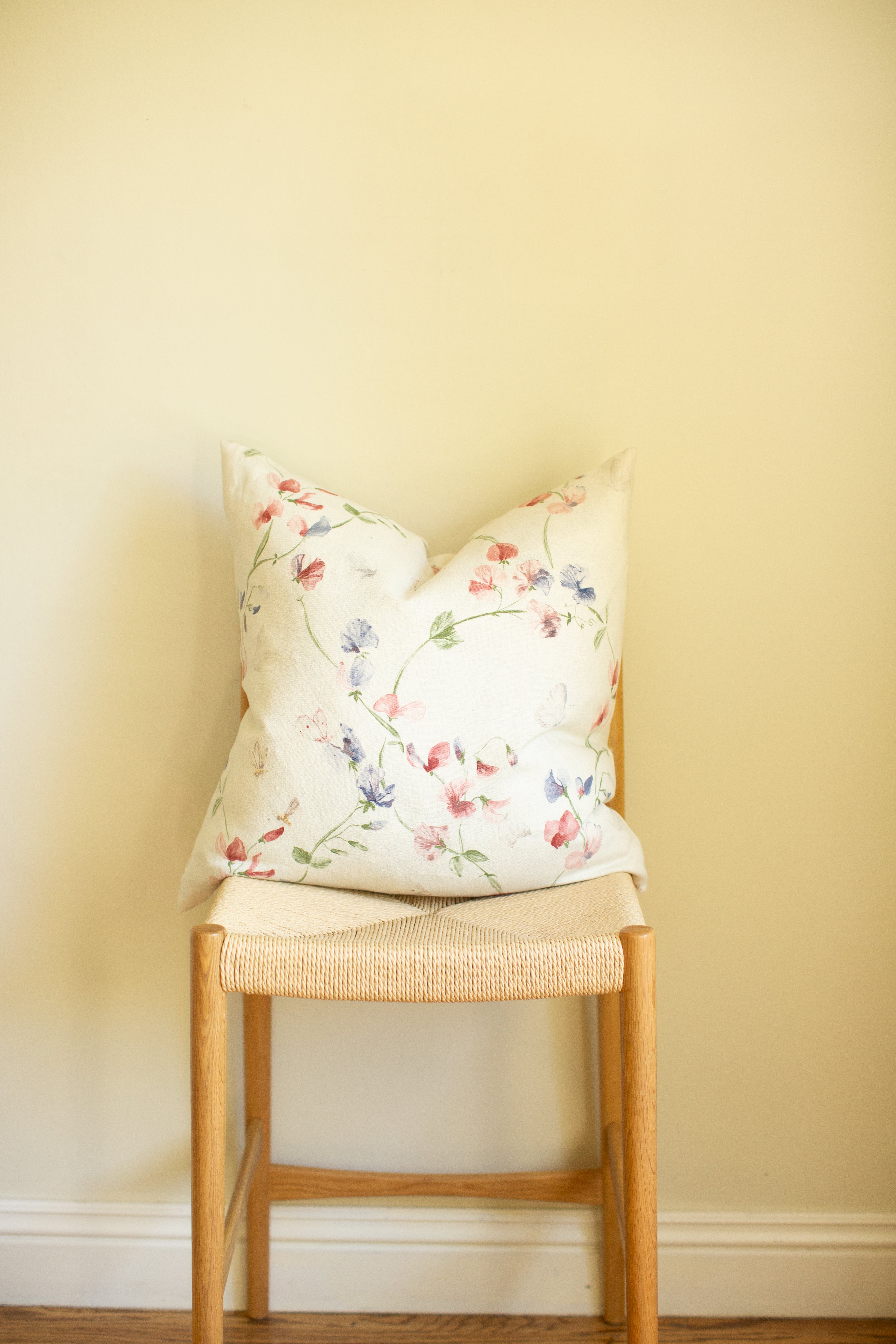 Cole & Son Sweet Pea Pillow