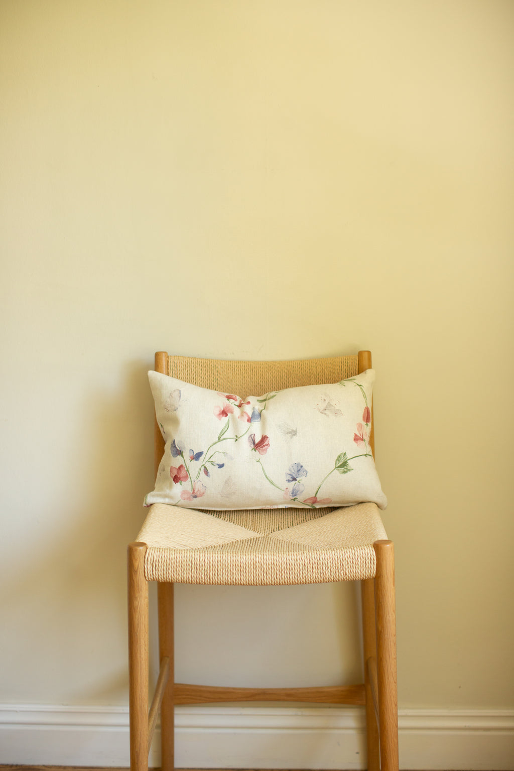 Cole & Son Sweet Pea Pillow