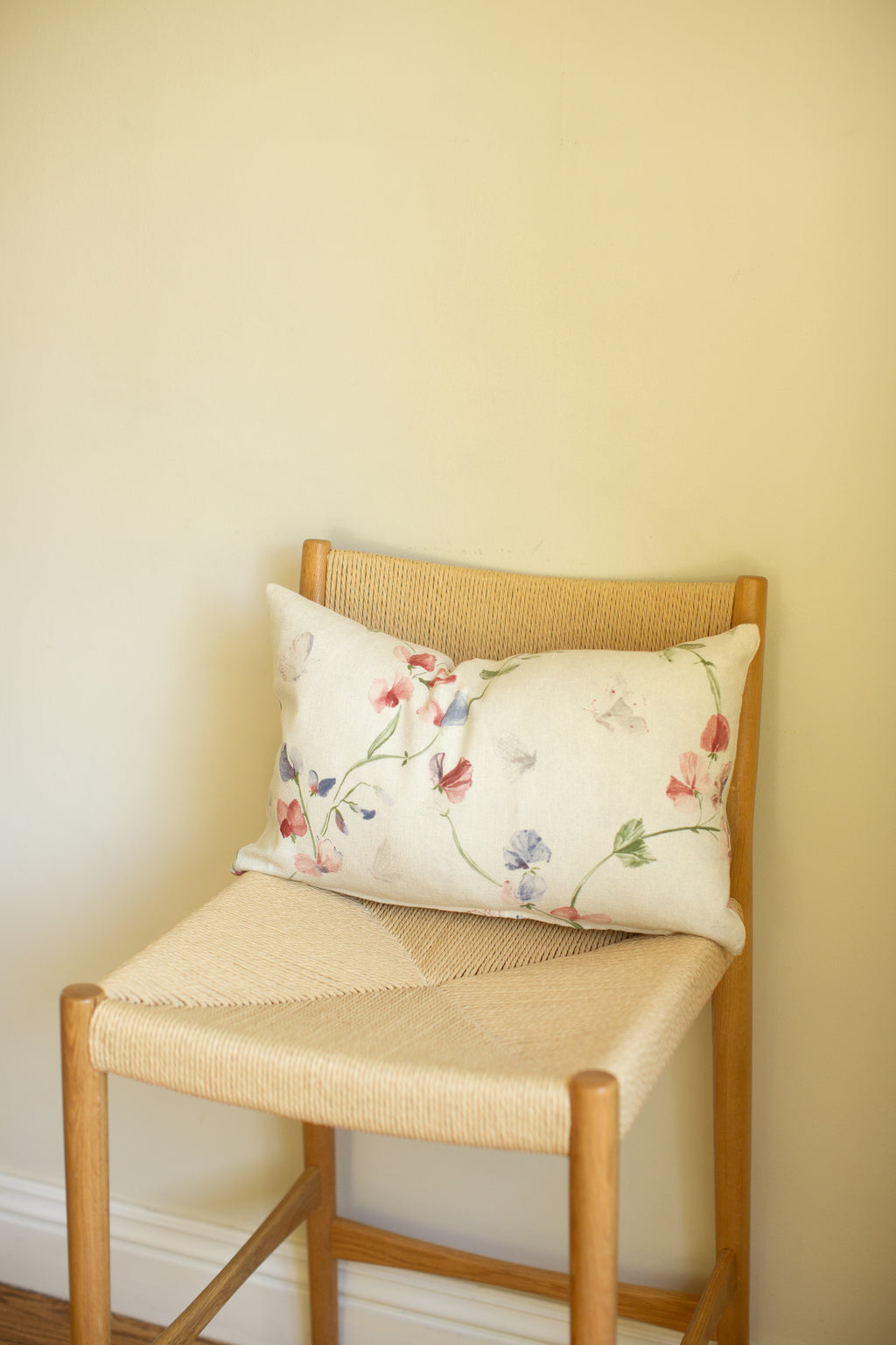 Cole & Son Sweet Pea Pillow