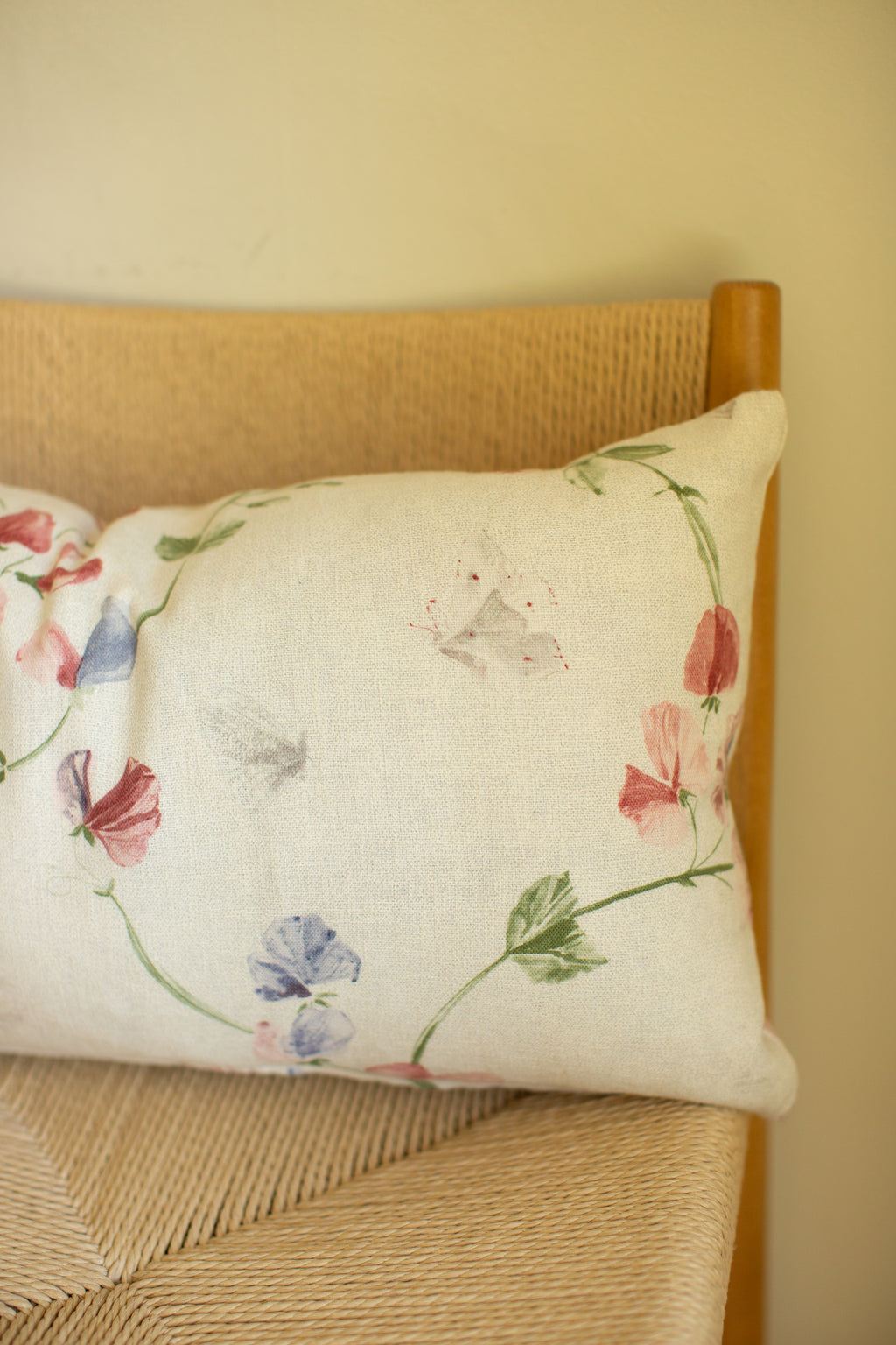 Cole & Son Sweet Pea Pillow
