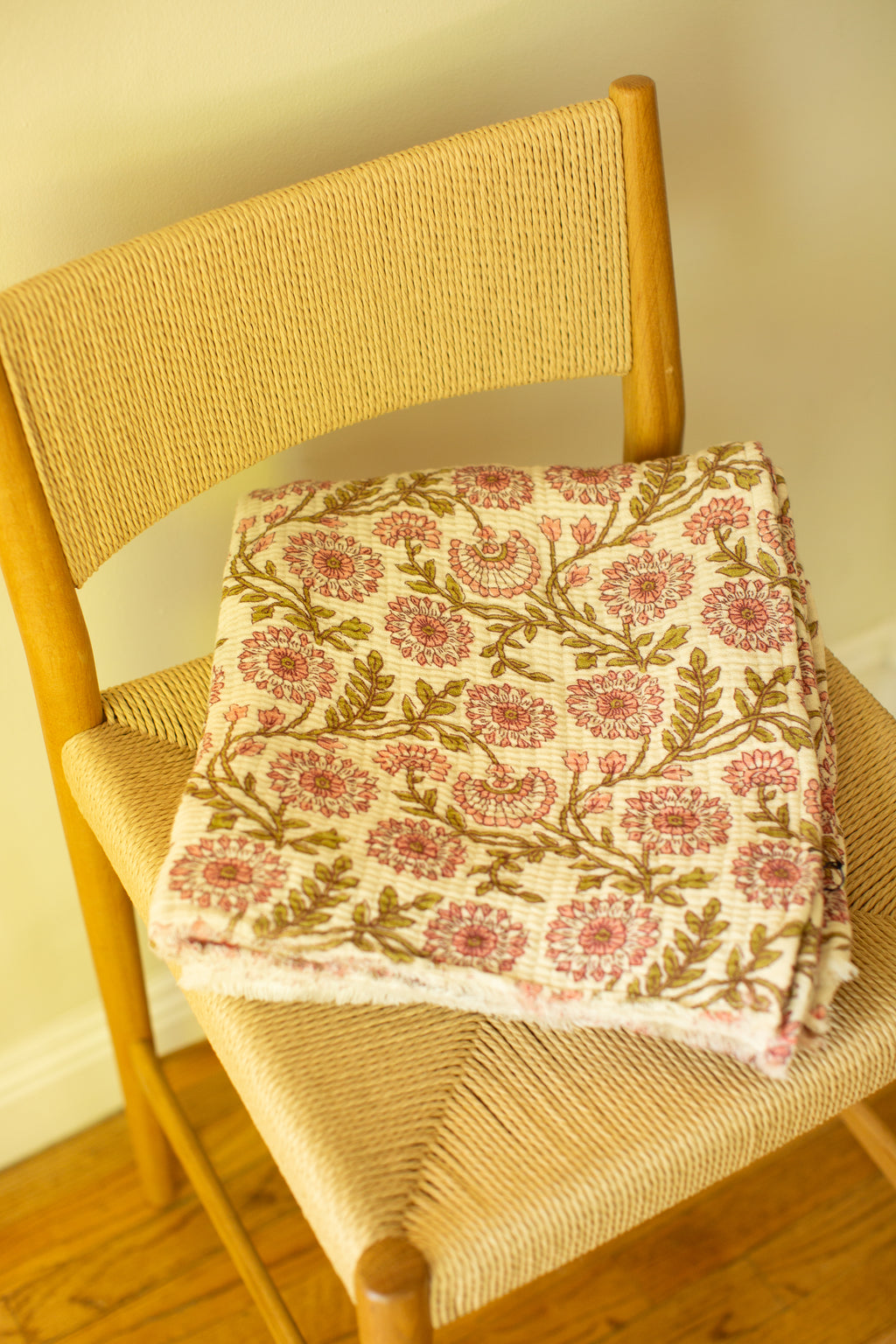 Clematis Botanical Cotton Throw