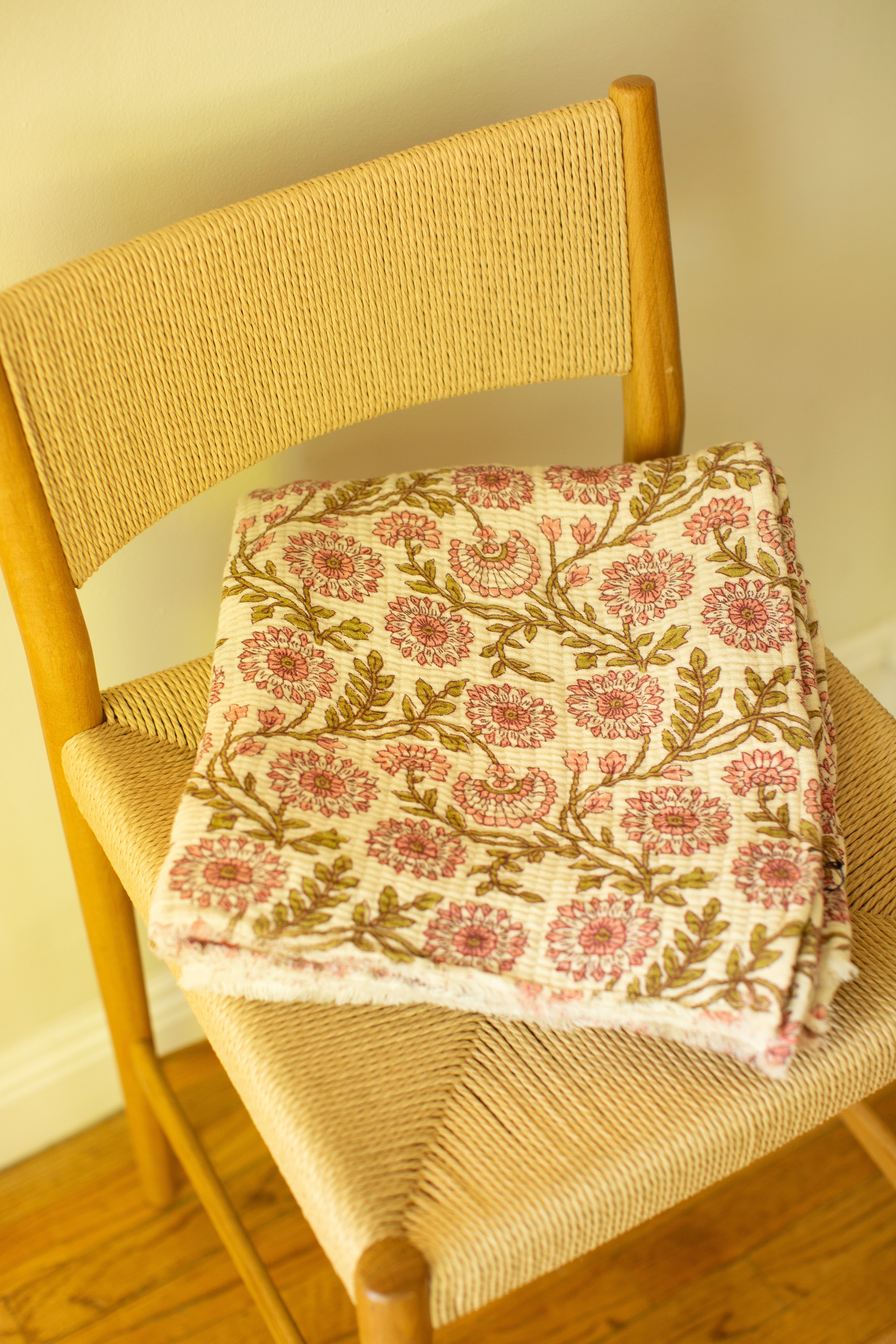 Clematis Botanical Cotton Throw