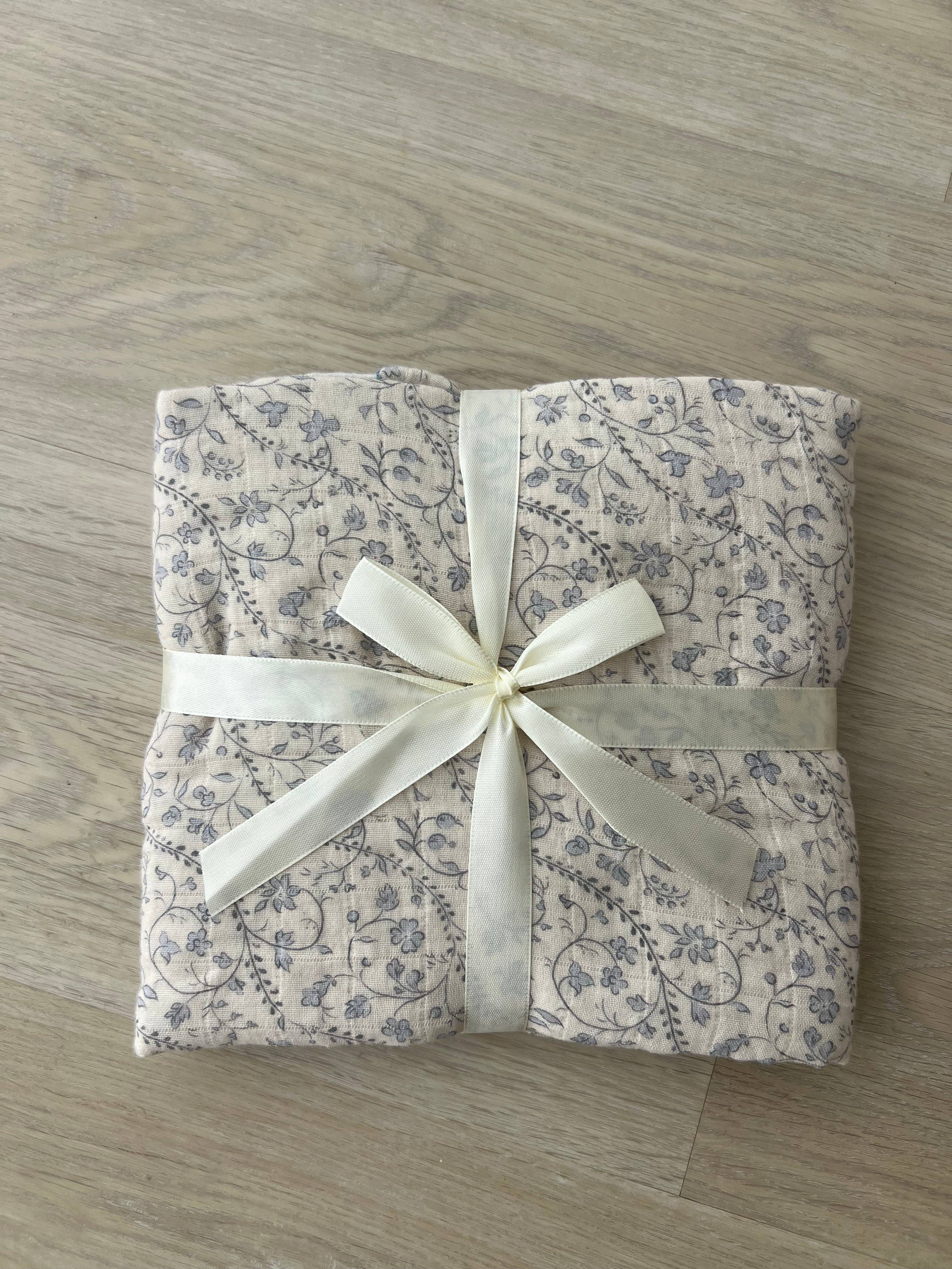 Bluebell Heirloom Vine Muslin Blanket
