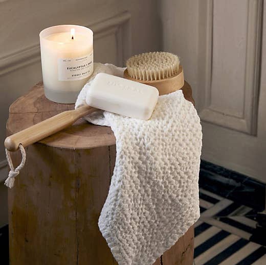 Bamboo Long-Handle Bath Brush