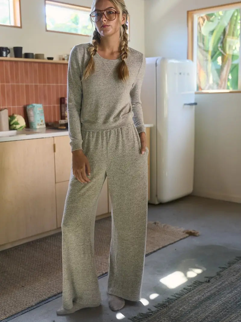 Brushed Knit Relaxed Lounge Pants in Heather Grey
