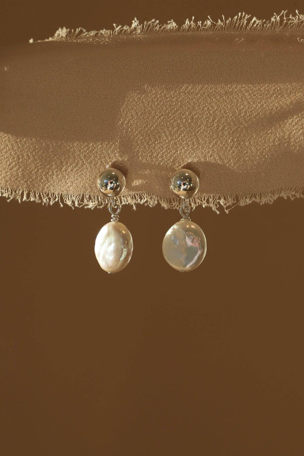Lea Pearl Drop Earrings