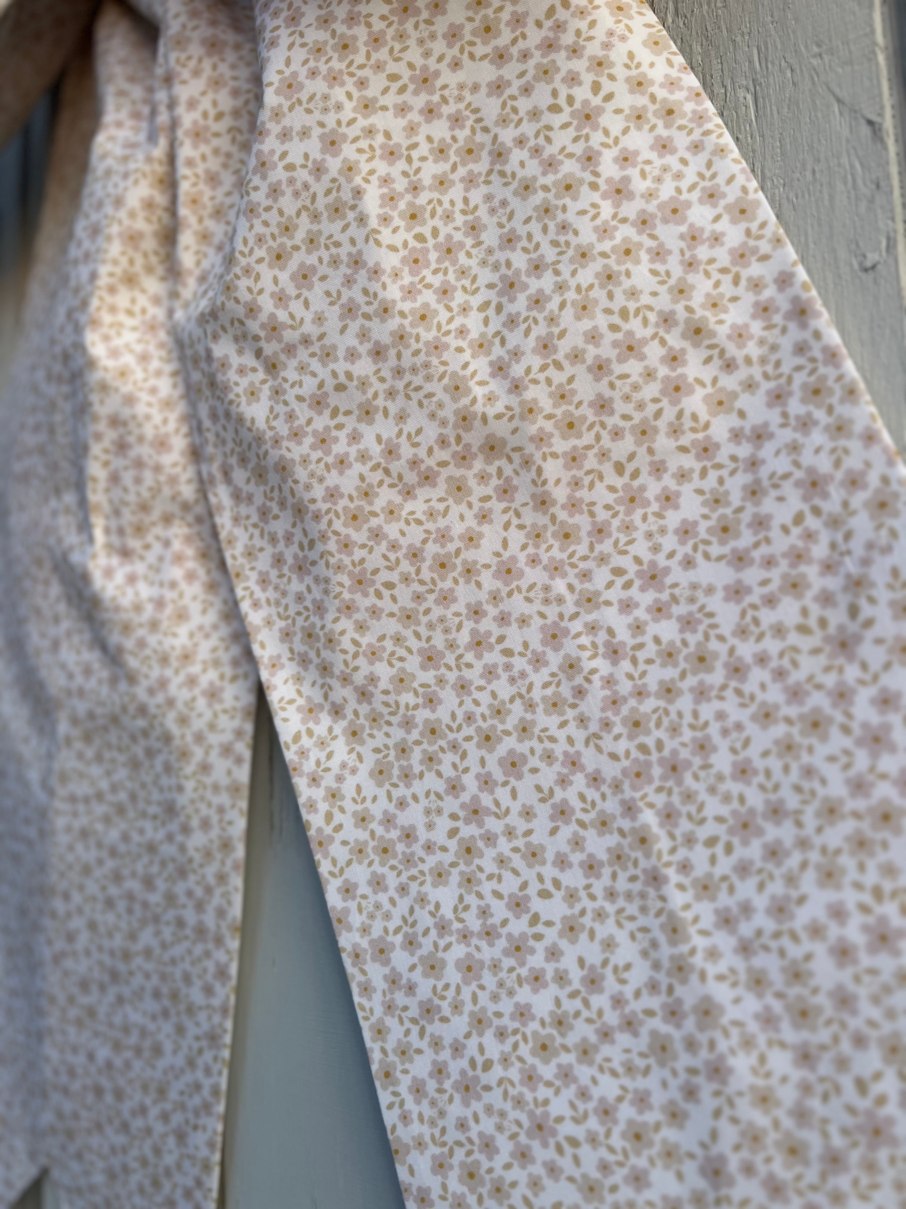 Dainty Pink Daisy