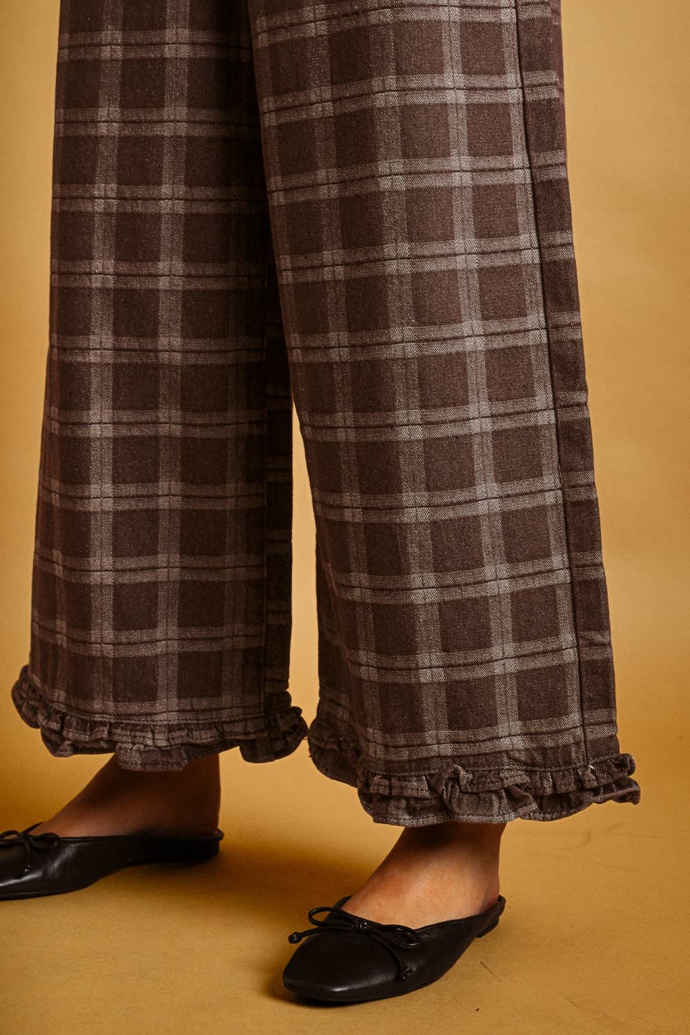 Ruffle Detail Plaid Pants