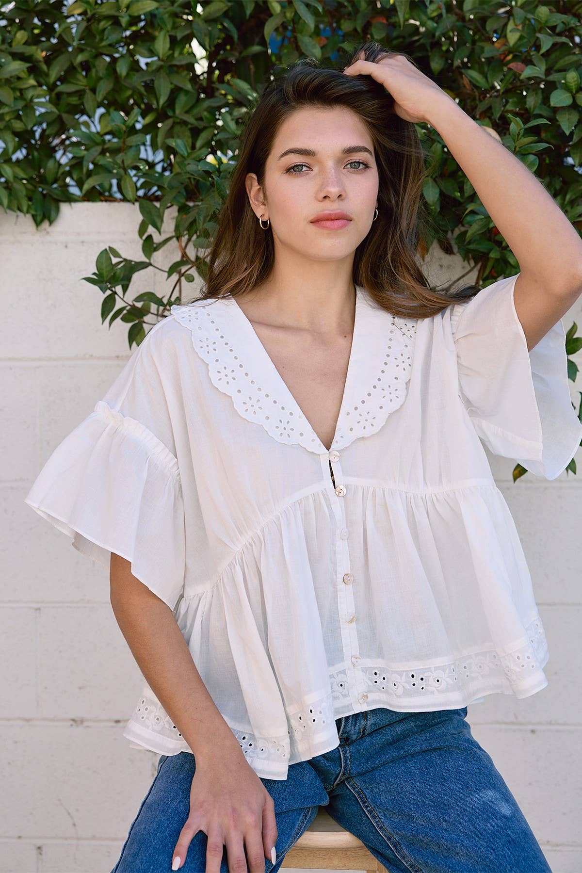 Embo Airy Collar Blouse