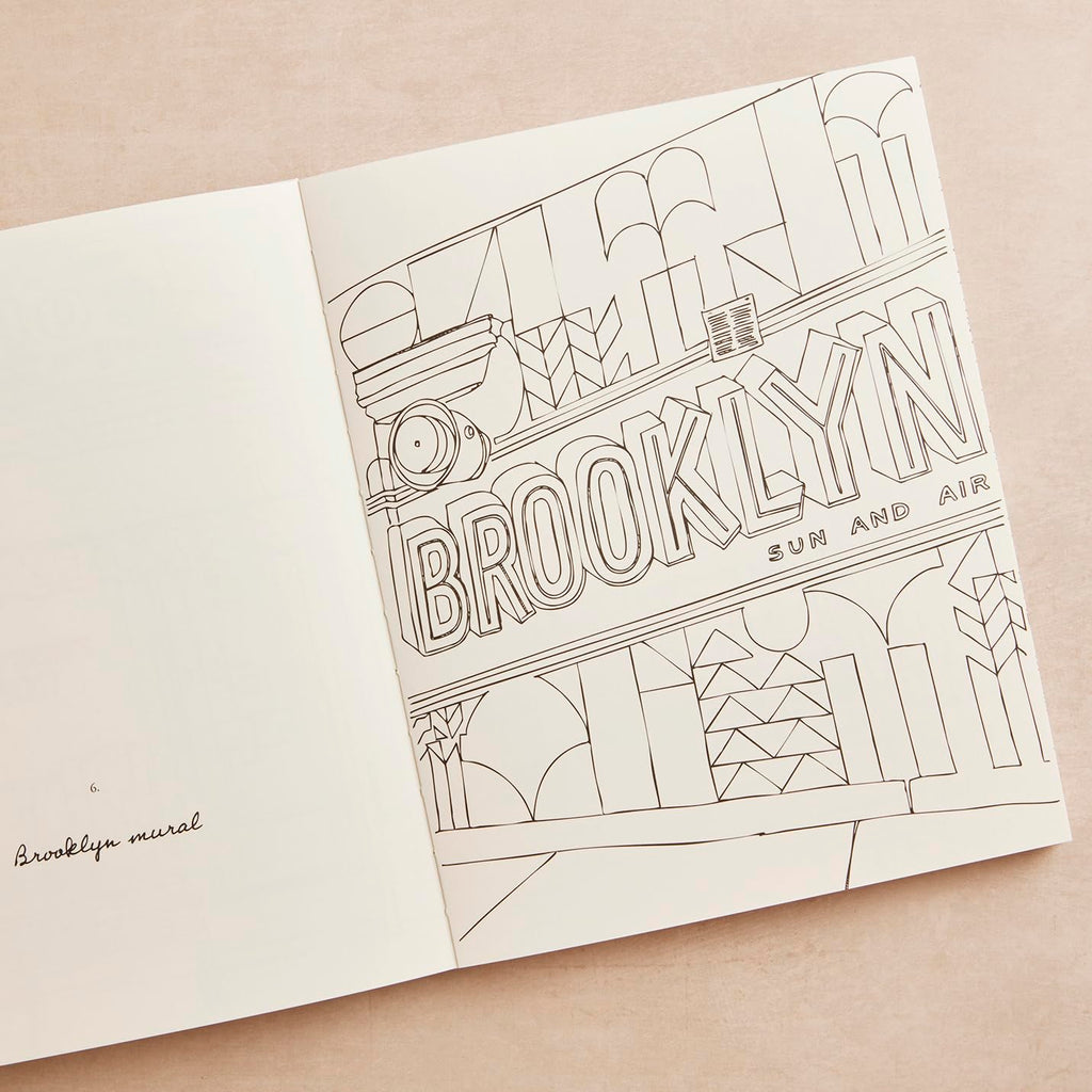 Zoé de Las Cases New York: a collection of beautiful city scenes to colour in