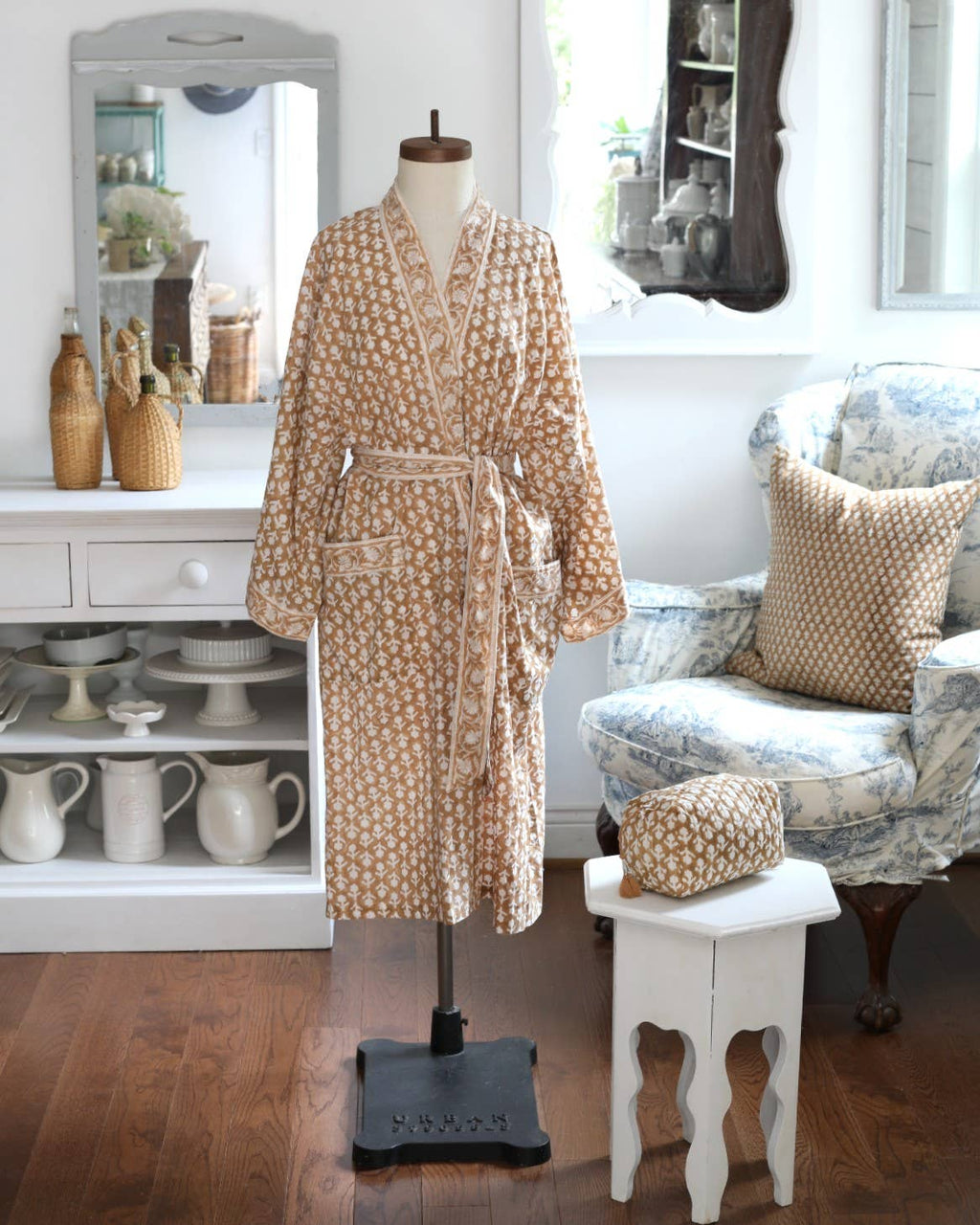 Charlotte Caramel Cosmetic Bag