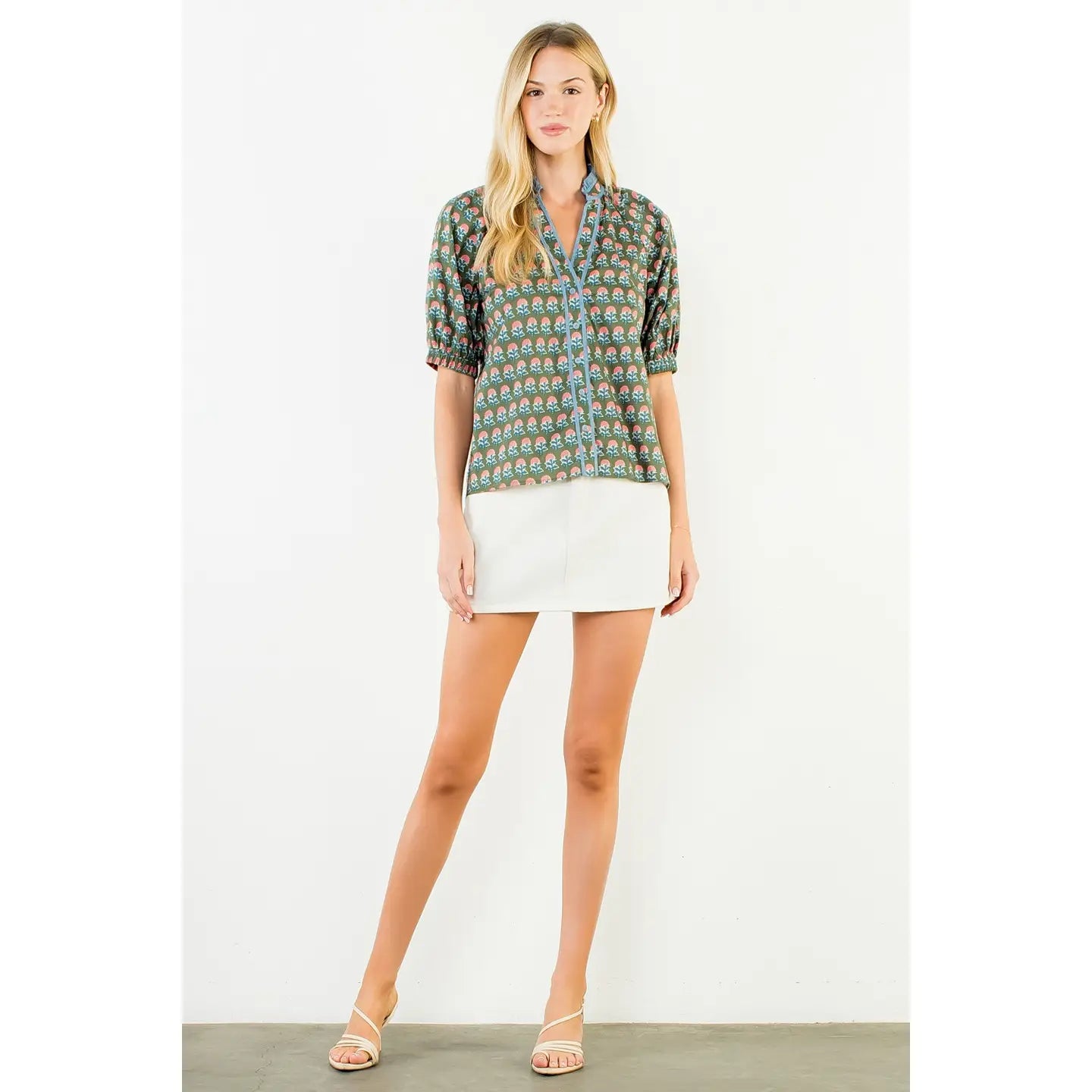Puff Sleeve Flower Top with Ruffled Neck