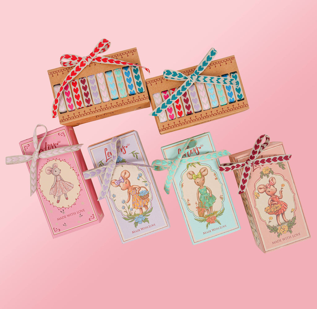 Levlovs Heart Ribbon
