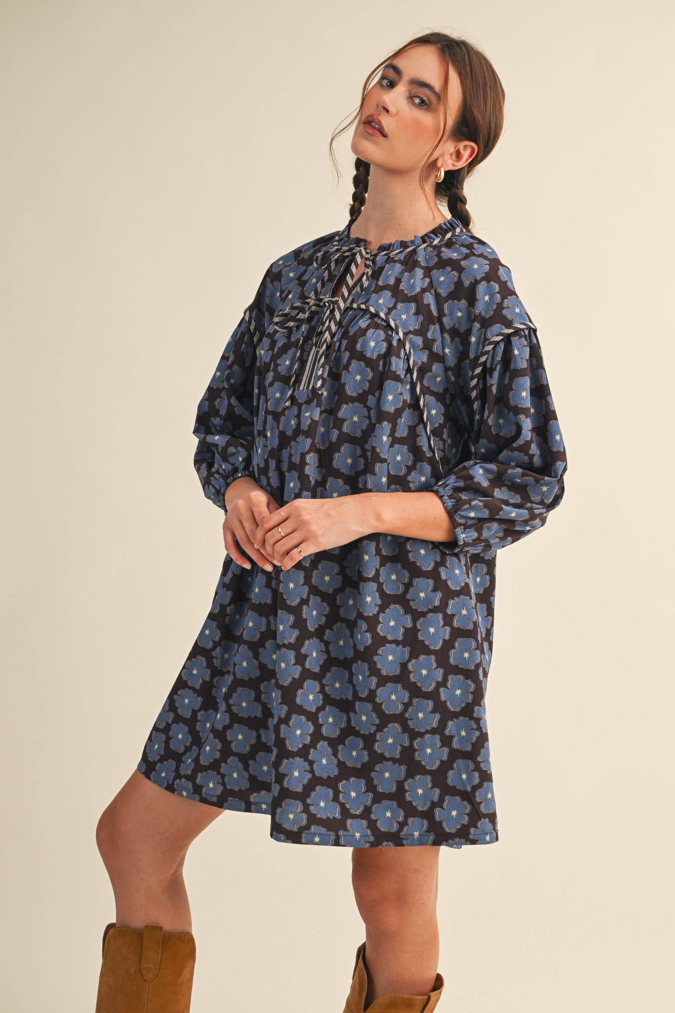 Contrast Binding Floral Mini Shift Dress