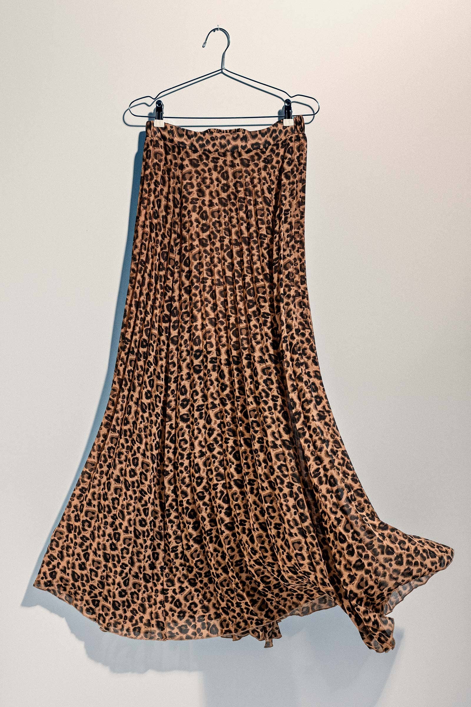 Leopard Print Pleated Midi Skirt