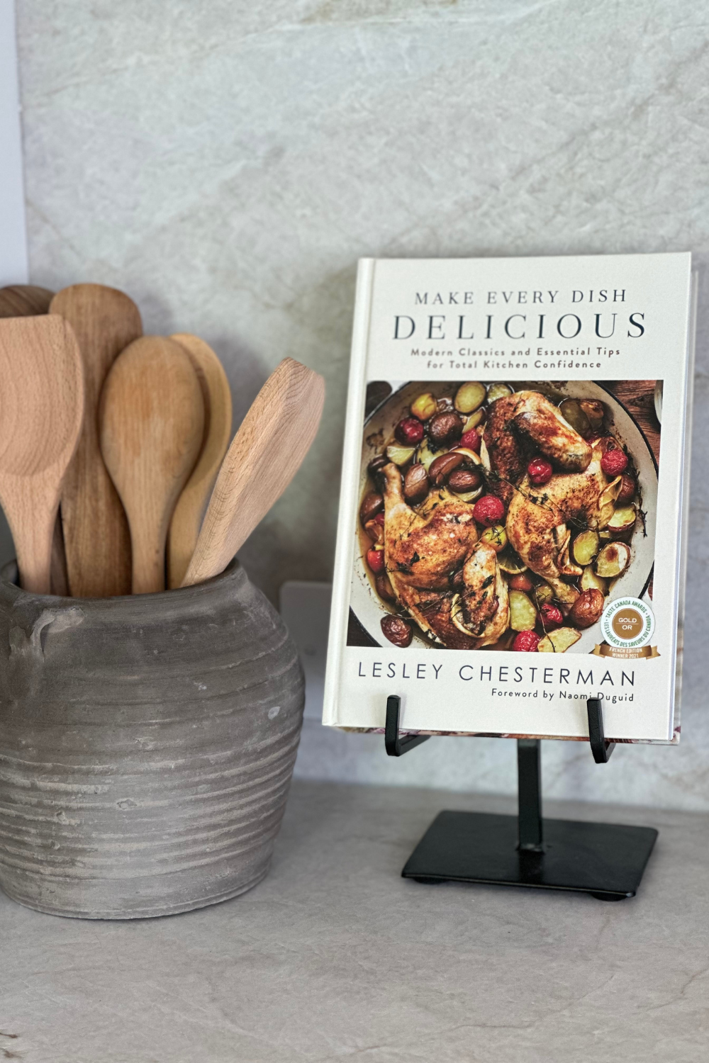 Dual Arm Black Iron Easel