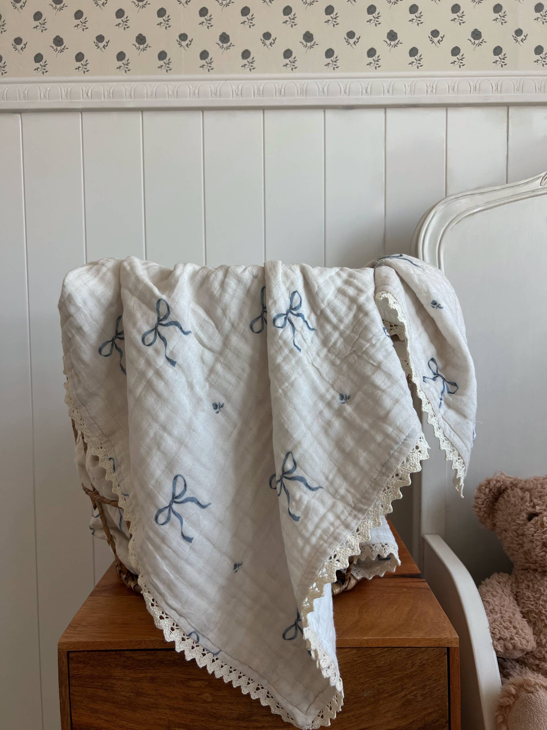 Blue Bows Gauze Blanket
